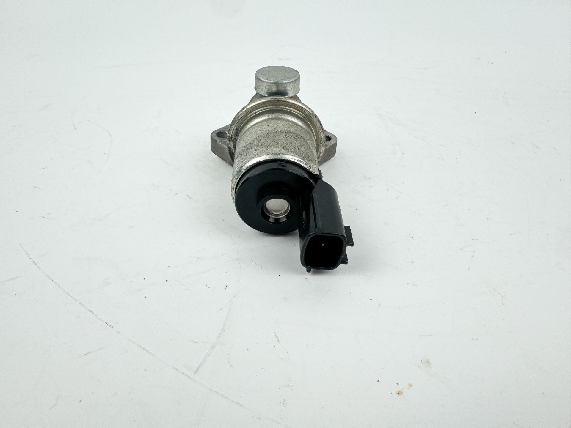 2003 Suzuki 140 HP 4 Stroke Outboard IAC Idle Air Control Valve 18137-77E00 OEM