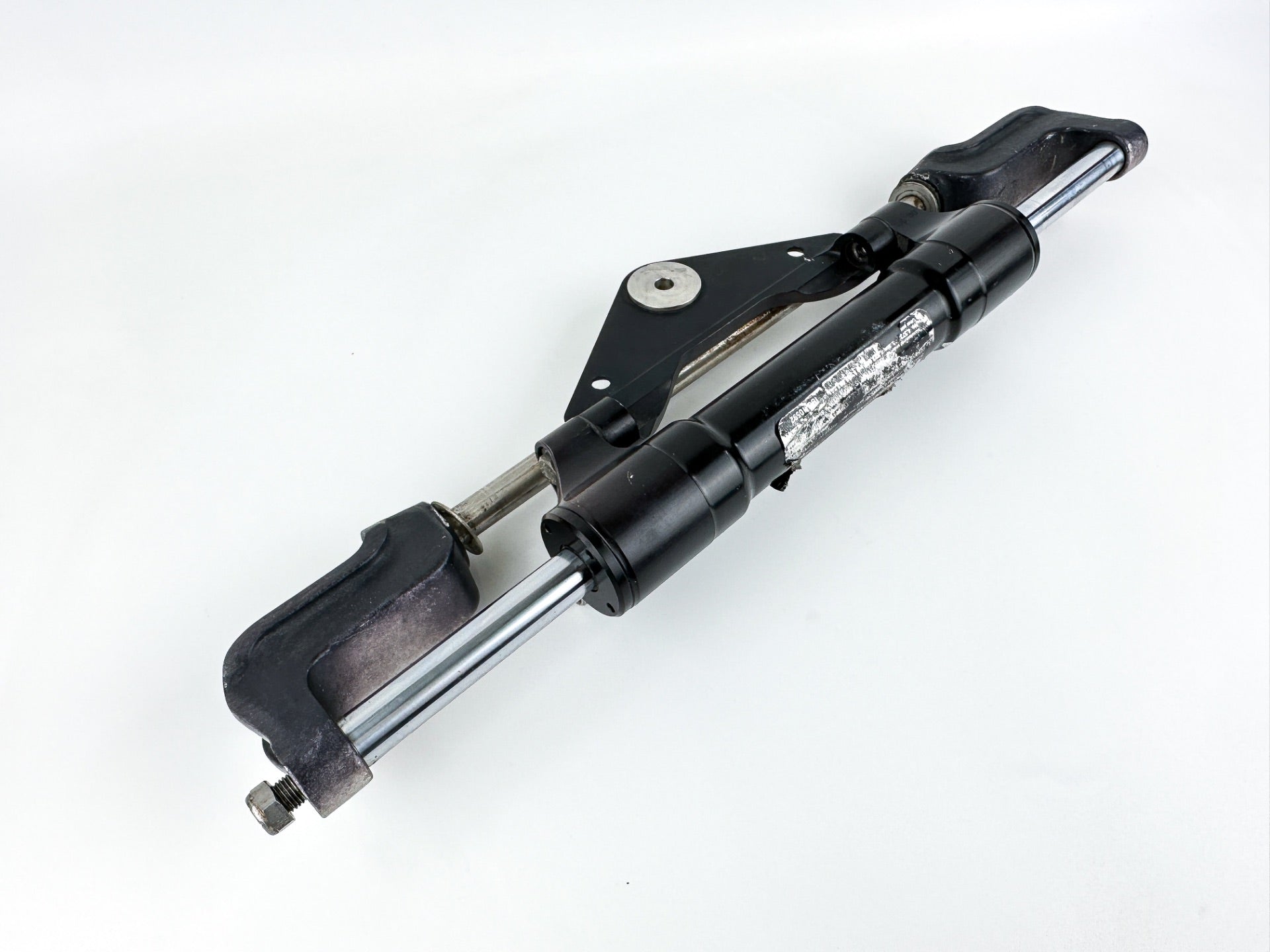 SeaStar Front Mount Outboard Hydraulic Steering Cylinder Assembly Ram HC5345