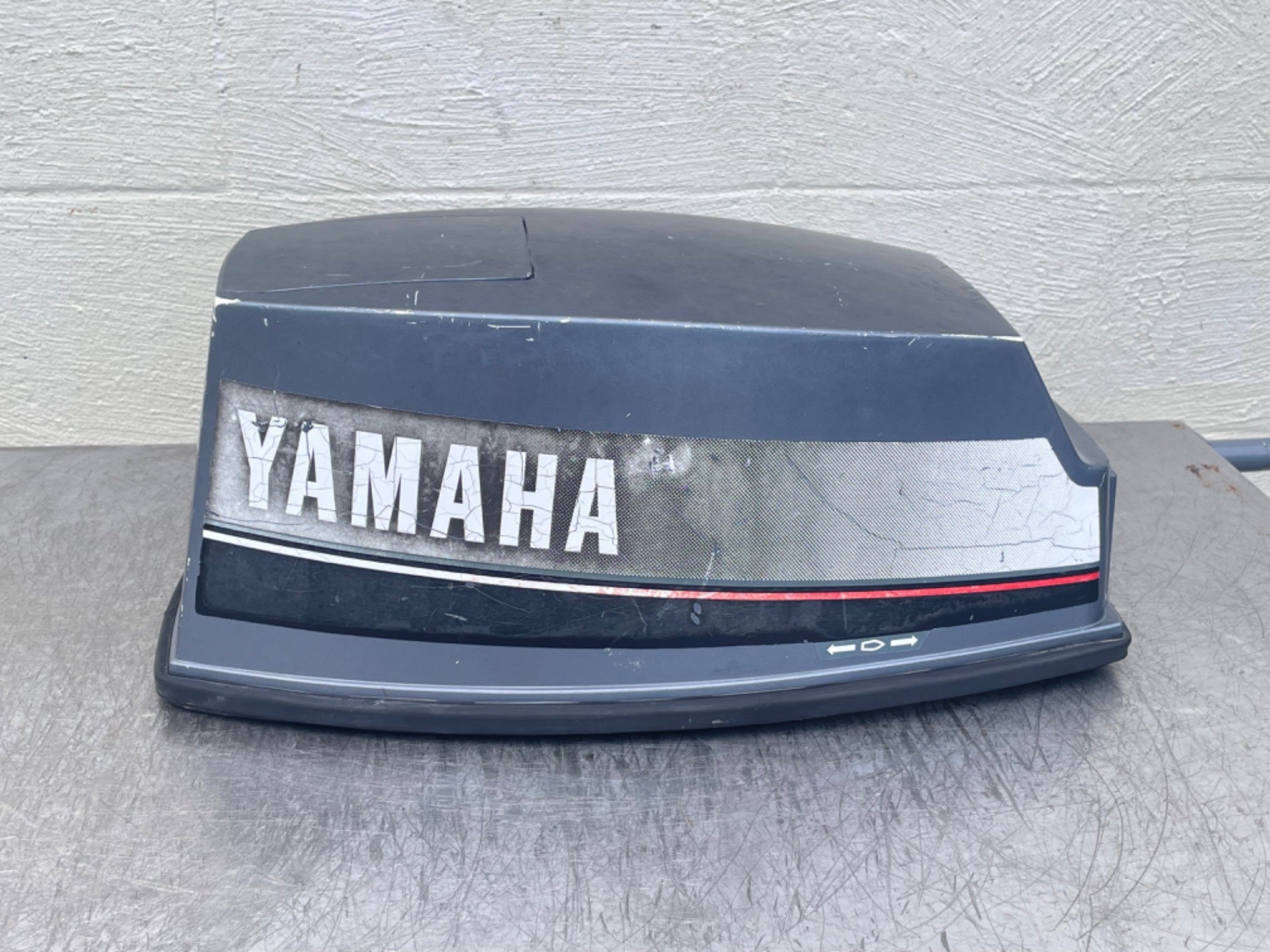 1984-95 Yamaha 9.9HP 2 Stroke Outboard Top Cover Cowling Hood 6E7-42610-13-EK