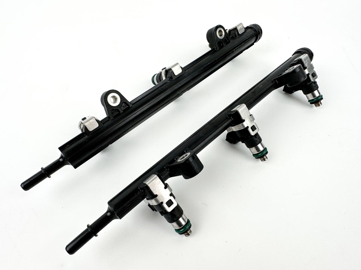 2012 Yamaha 250 HP 4 Stroke Outboard Fuel Injector Set W/ Rail 6AW-13761-00-00 OEM