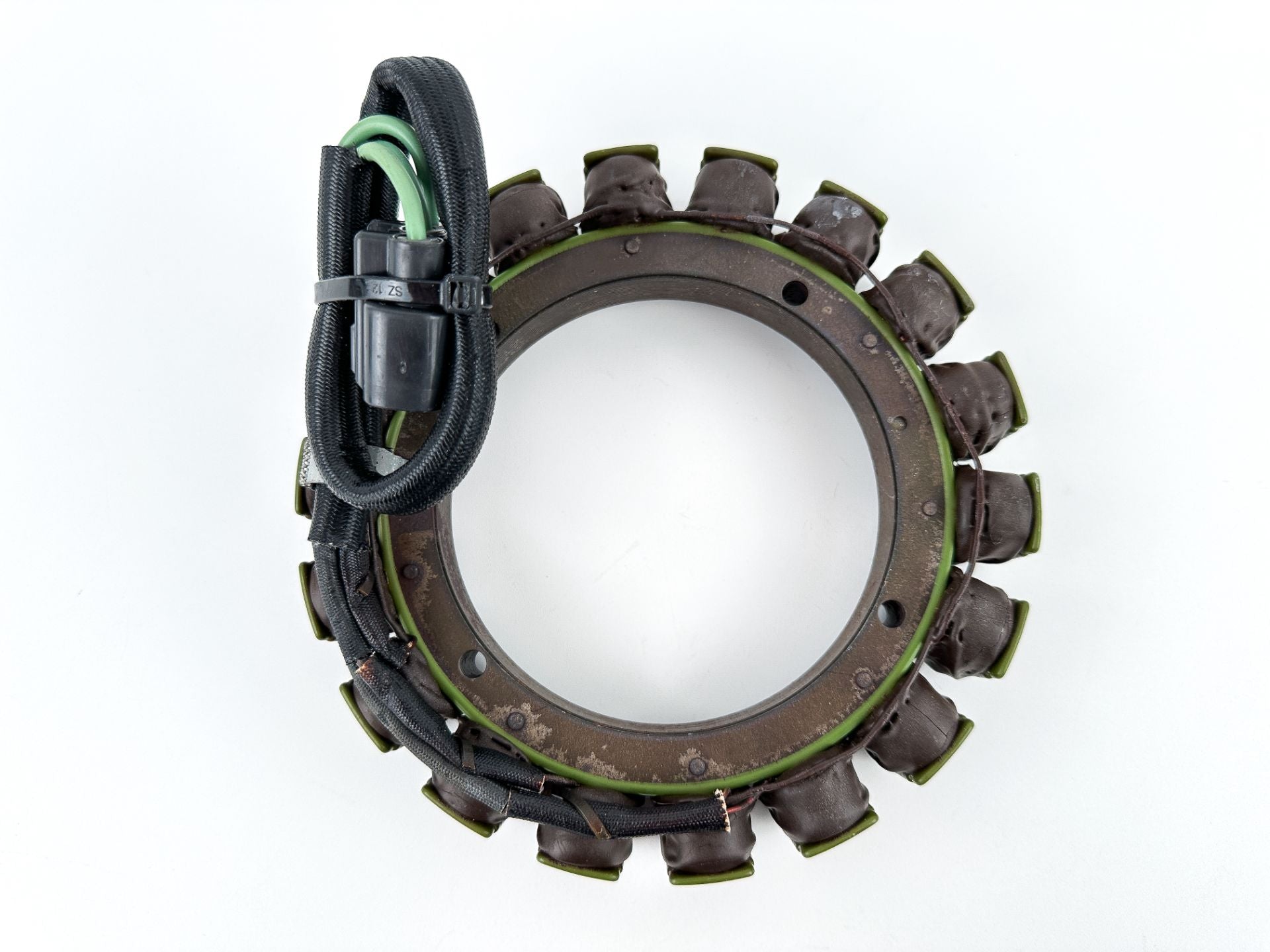 2004 Yamaha 150 HP 4 Stroke Outboard Stator Assembly 63P-81410-00-00 OEM