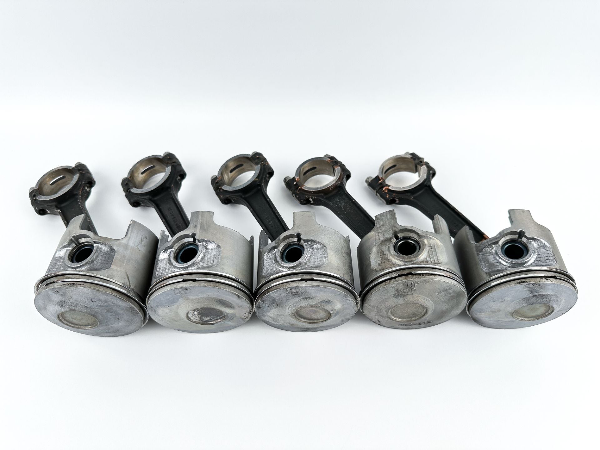 2014 Mercury 250 HP 2 Stroke Outboard Piston W/ Connecting Rod Set 843199T13