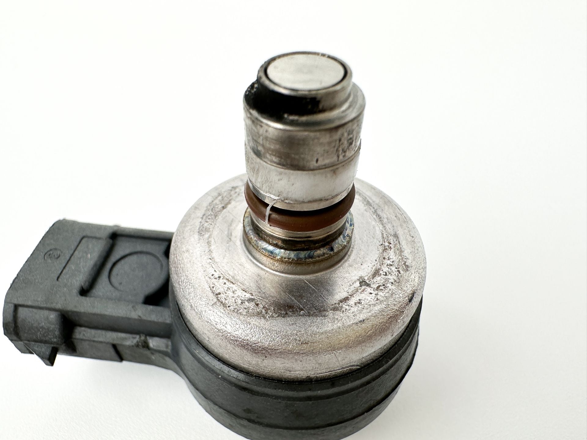 2015 Mercury 250 HP 2 Stroke Outboard Air Injector 884595A01 OEM
