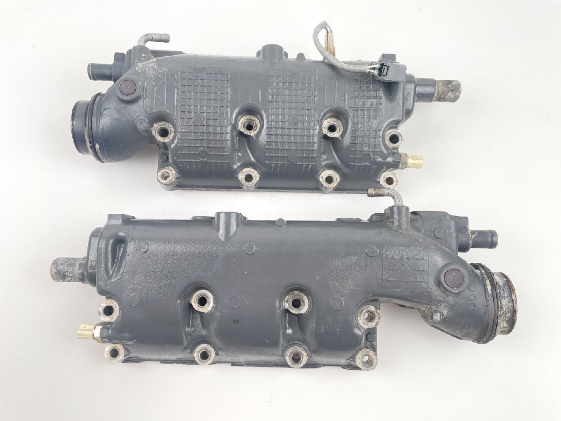 2002 + Honda 200 225 HP 4 Stroke Outboard Exhaust Manifold Pair 18110-ZY3-010ZA 18120-ZY3-010ZA