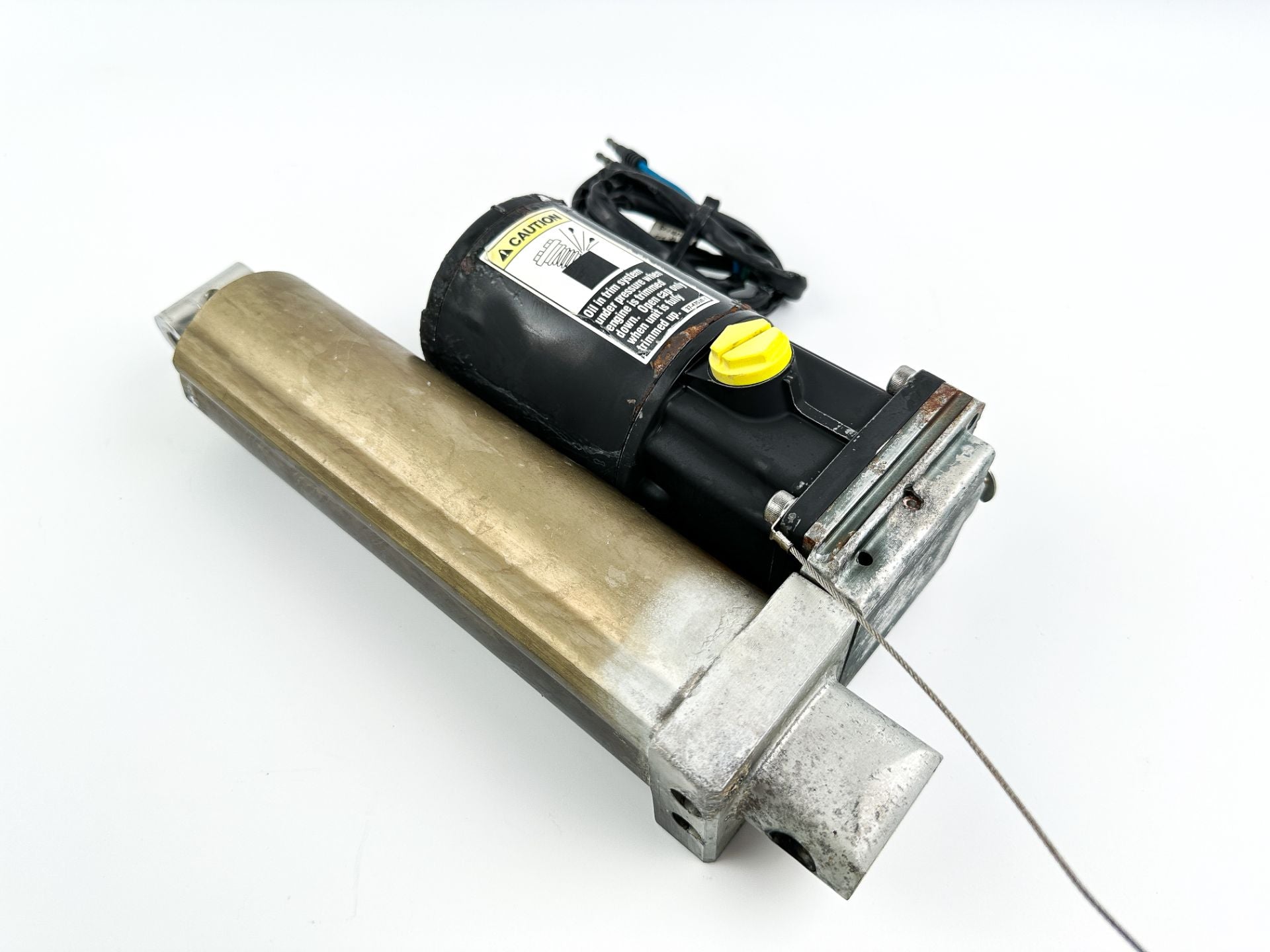 8M0055011 Mercury 40 50 60 HP 4 Stroke Outboard Power Trim Tilt Unit Assembly 830150T2