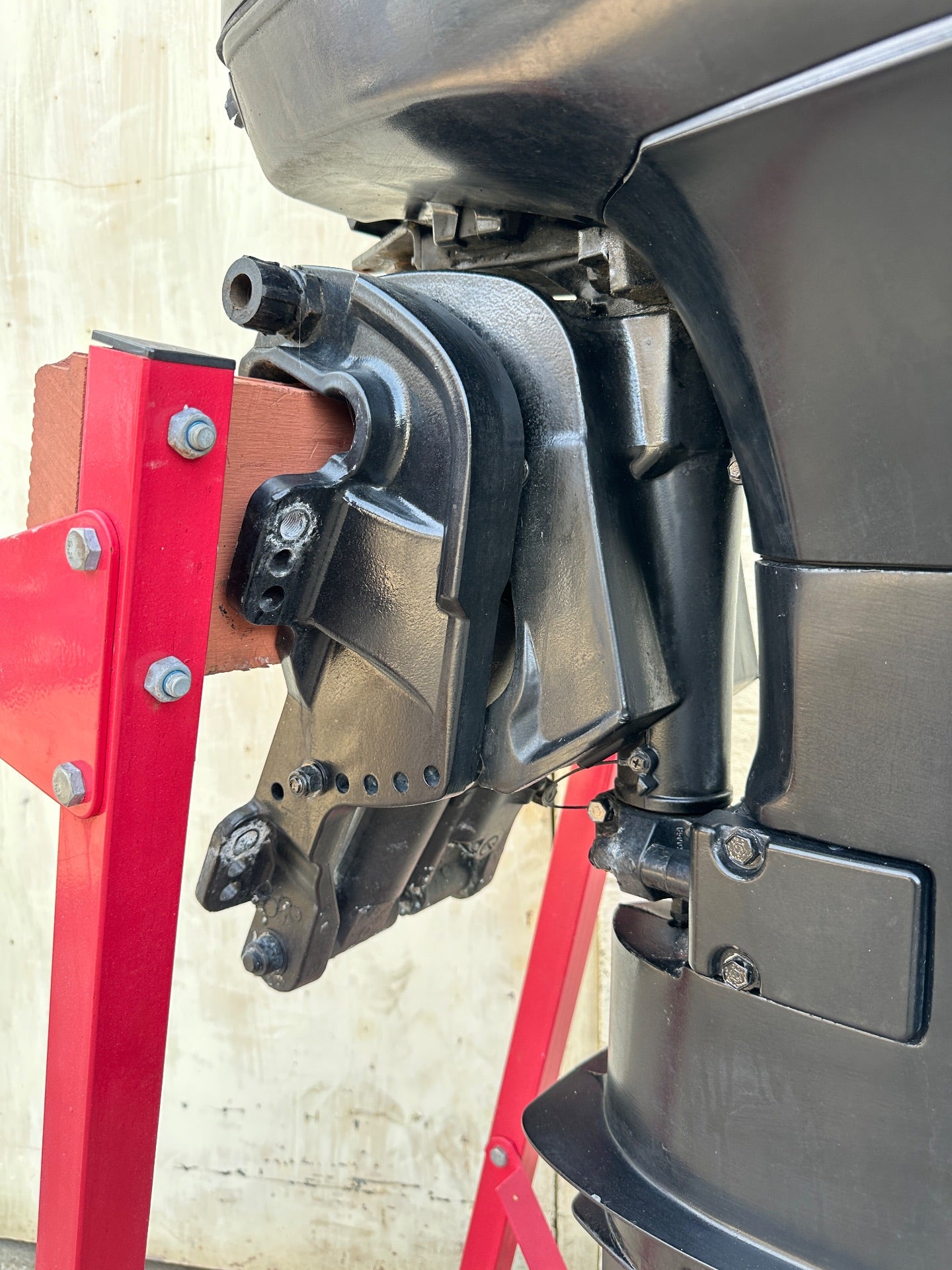 2004 Mercury 40HP 2 Stroke 3 Cylinder Outboard Engine 20" Shaft