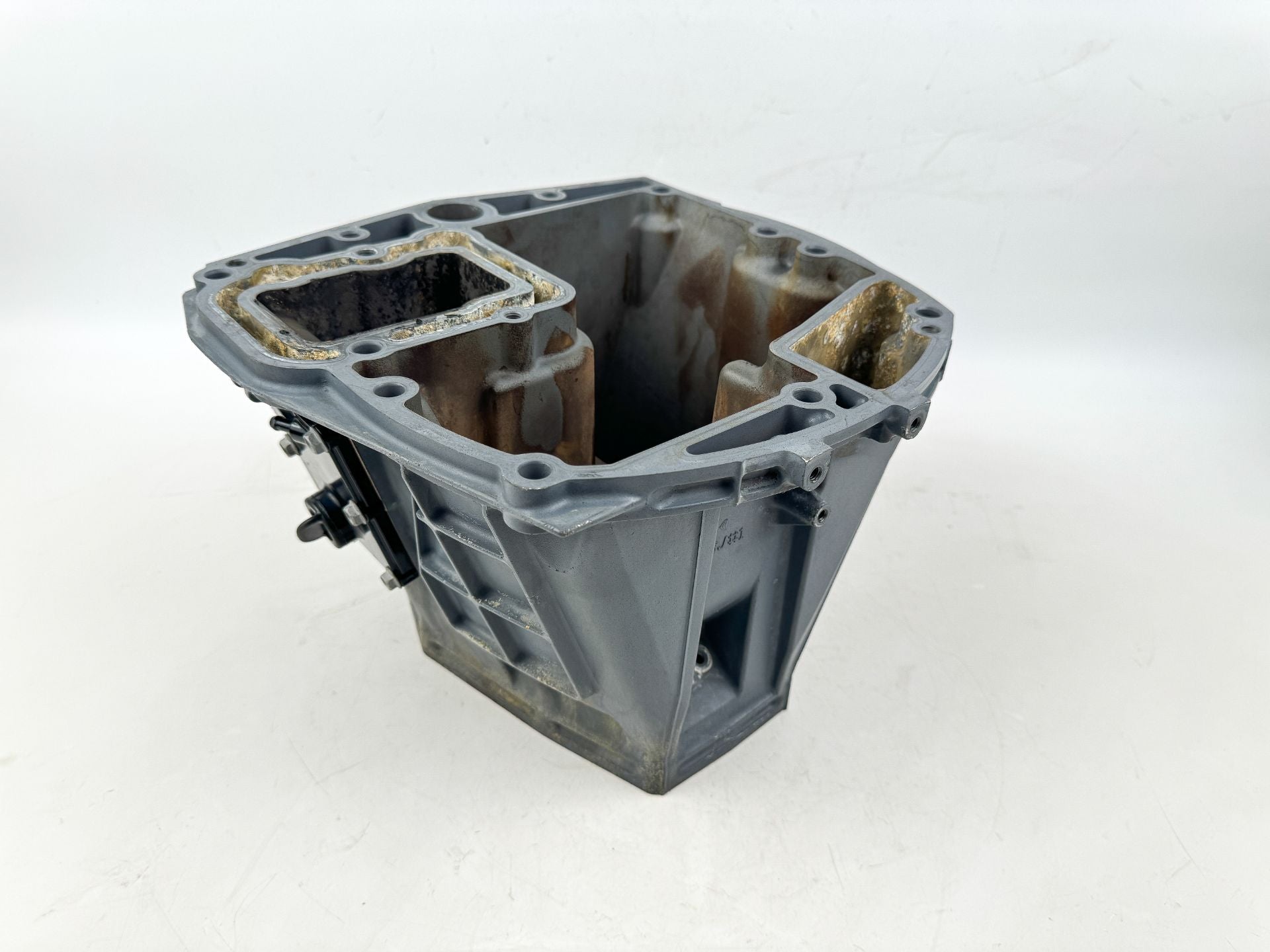 2019 Suzuki 150 HP 4 Stroke Outboard Oil Pan 11501-96J03-YAY OEM