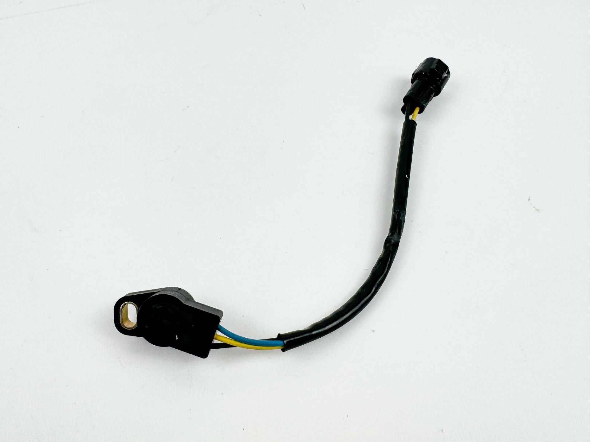 2004 Suzuki 250 HP 4 Stroke Outboard Shift Position Sensor 13580-93J03 OEM