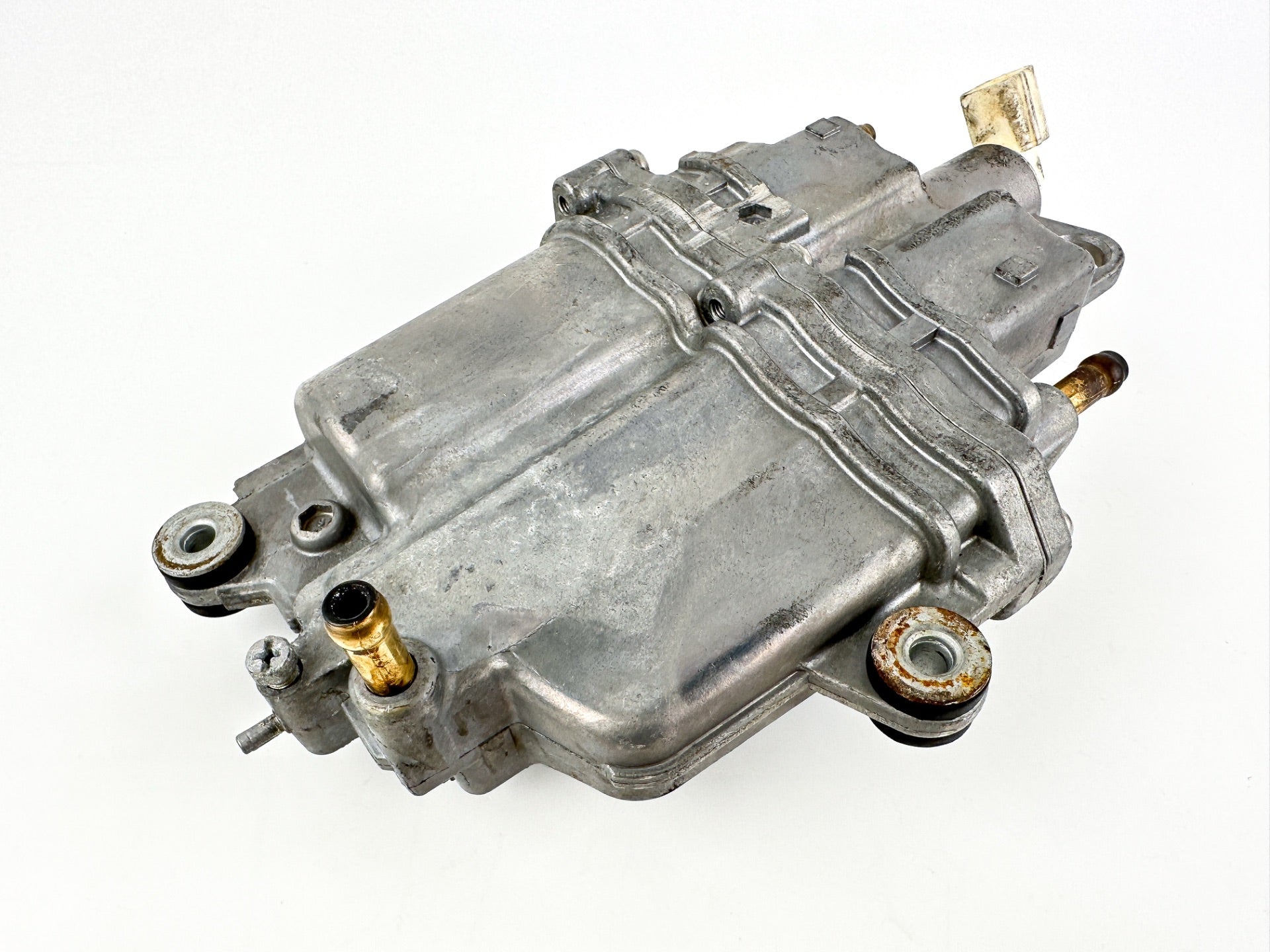 Suzuki DF 90 100 115 140 HP Outboard VST Fuel Vapor Separator 15600-90J00