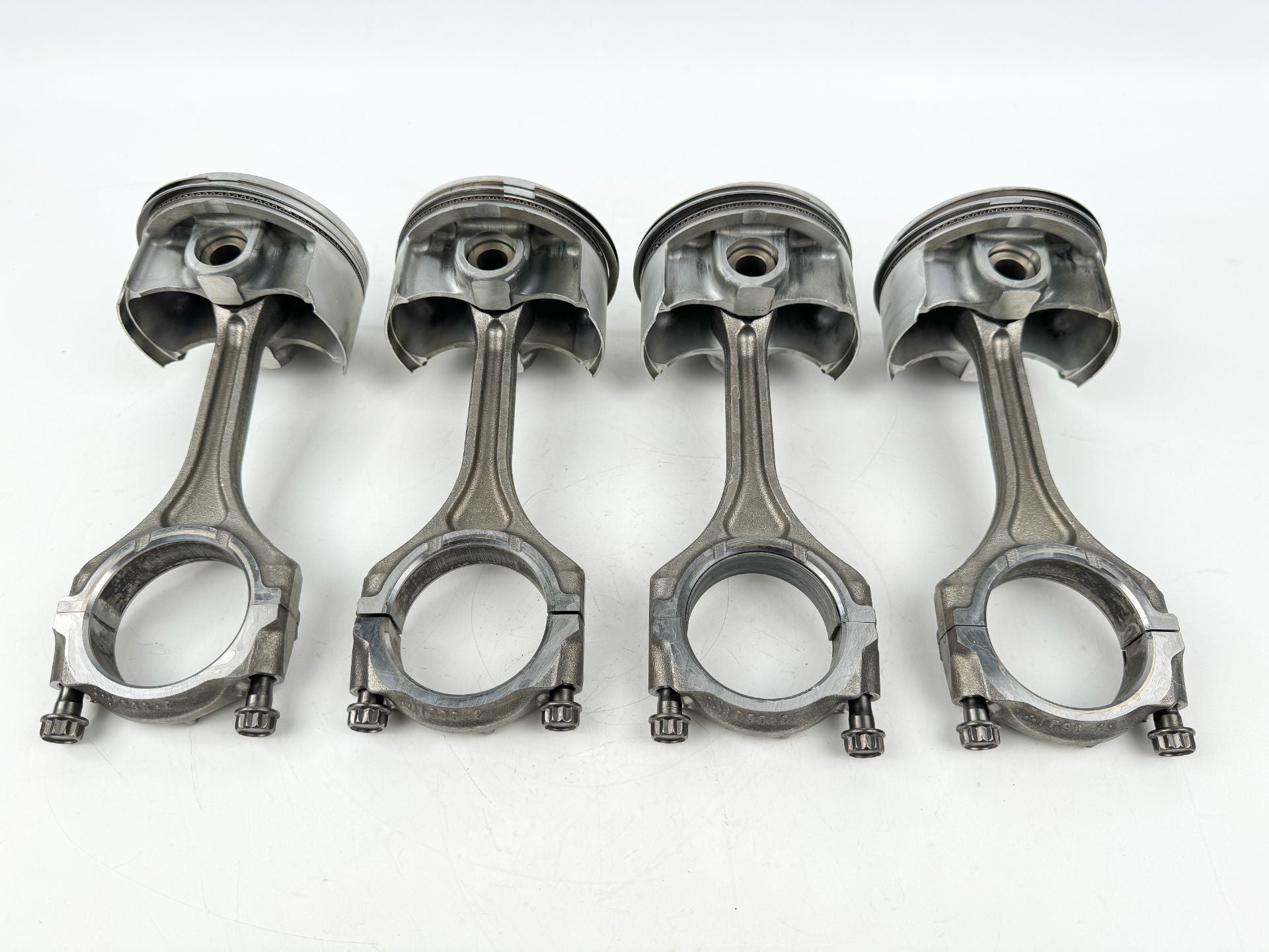 2014 Suzuki 175 HP 4 Stroke Outboard Piston & Connecting Rod Set 12111-96J01-0B0 OEM