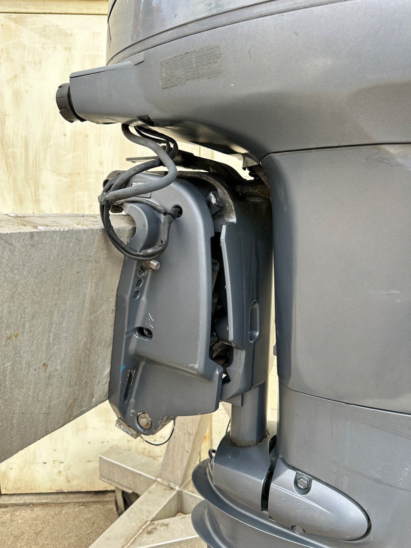 2003 Yamaha F115 115 HP 4 Stroke Outboard Engine W/ 25" Shaft 264 Hours