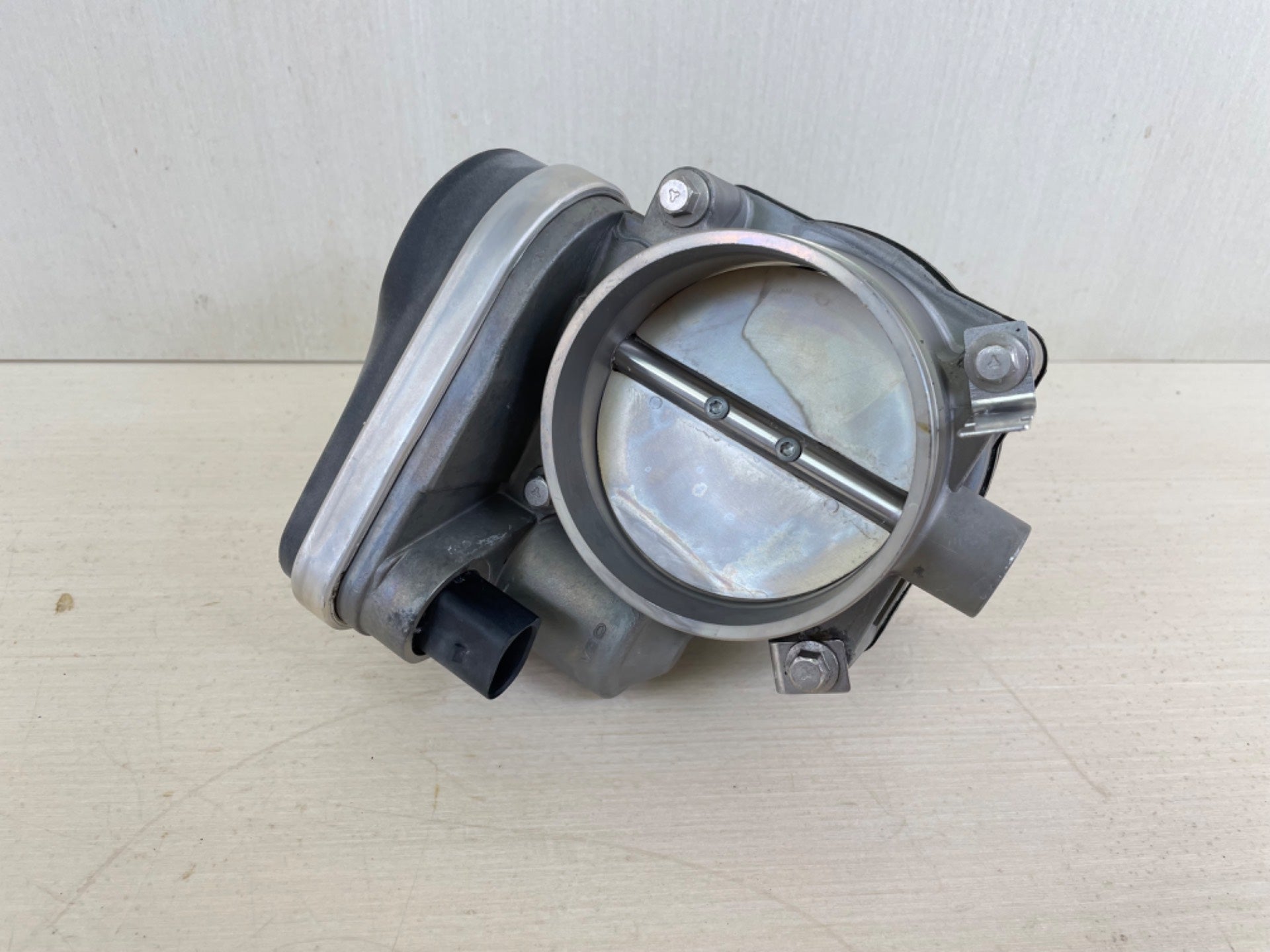 Mercury 300HP Verado Outboard Electronic Throttle Body Assembly 888991T04