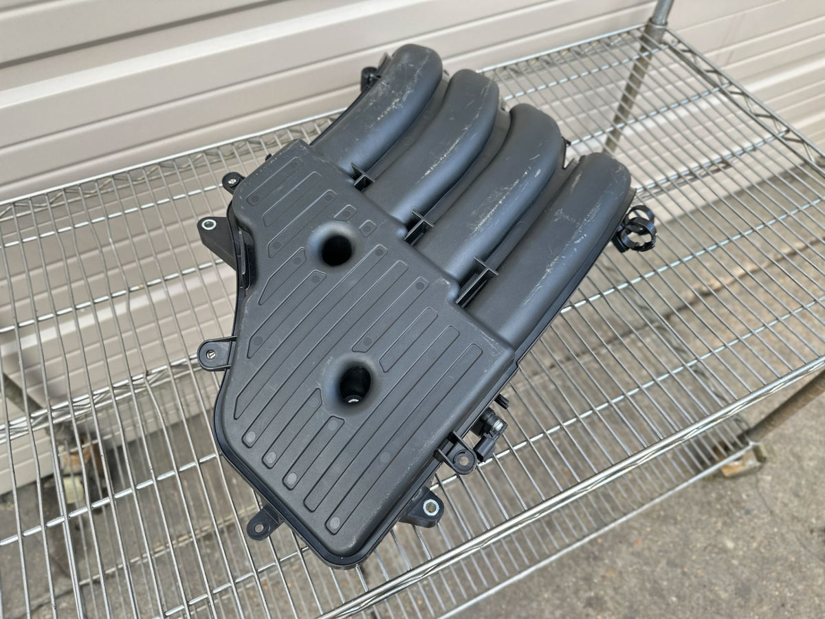 2014 Yamaha 200 HP 4 Stroke Outboard Intake Manifold 6DA-13641-00-00 OEM
