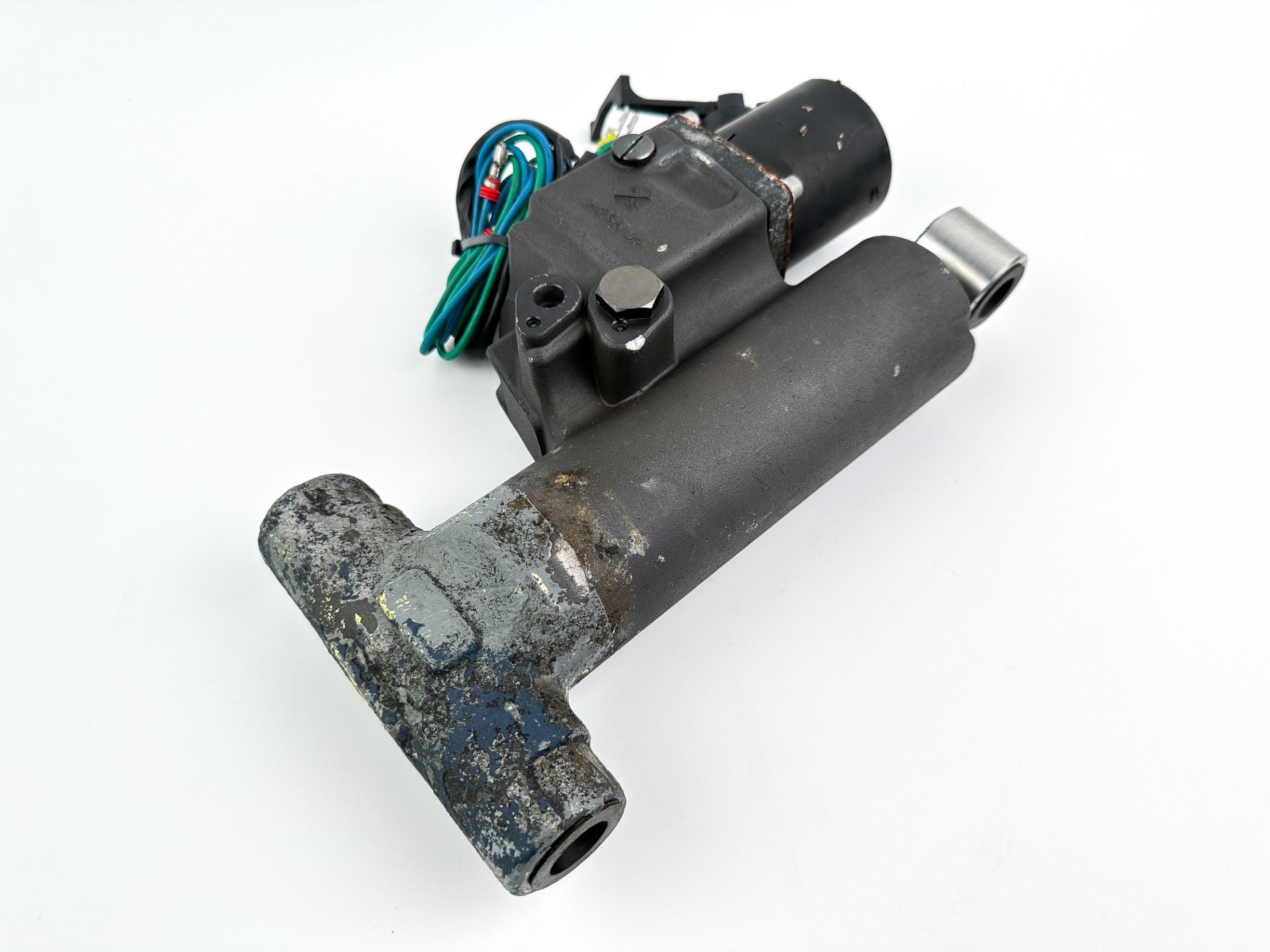 Evinrude Etec 70 90 115 130 HP Outboard Trim & Tilt Assembly 5005756 5008949