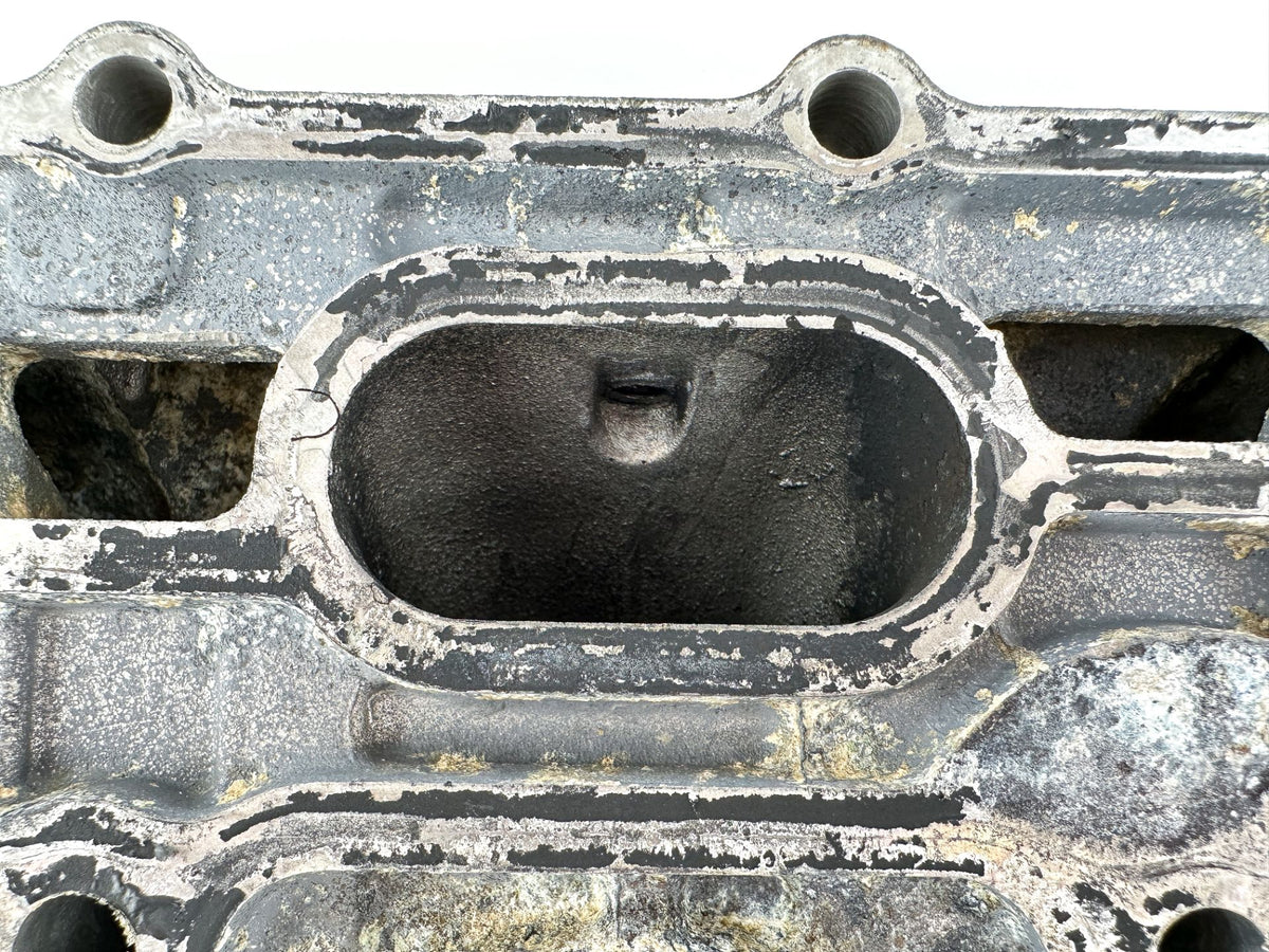 2007 Yamaha 150 HP 4 Stroke Outboard Cylinder Head 63P-W009A-02-1S OEM