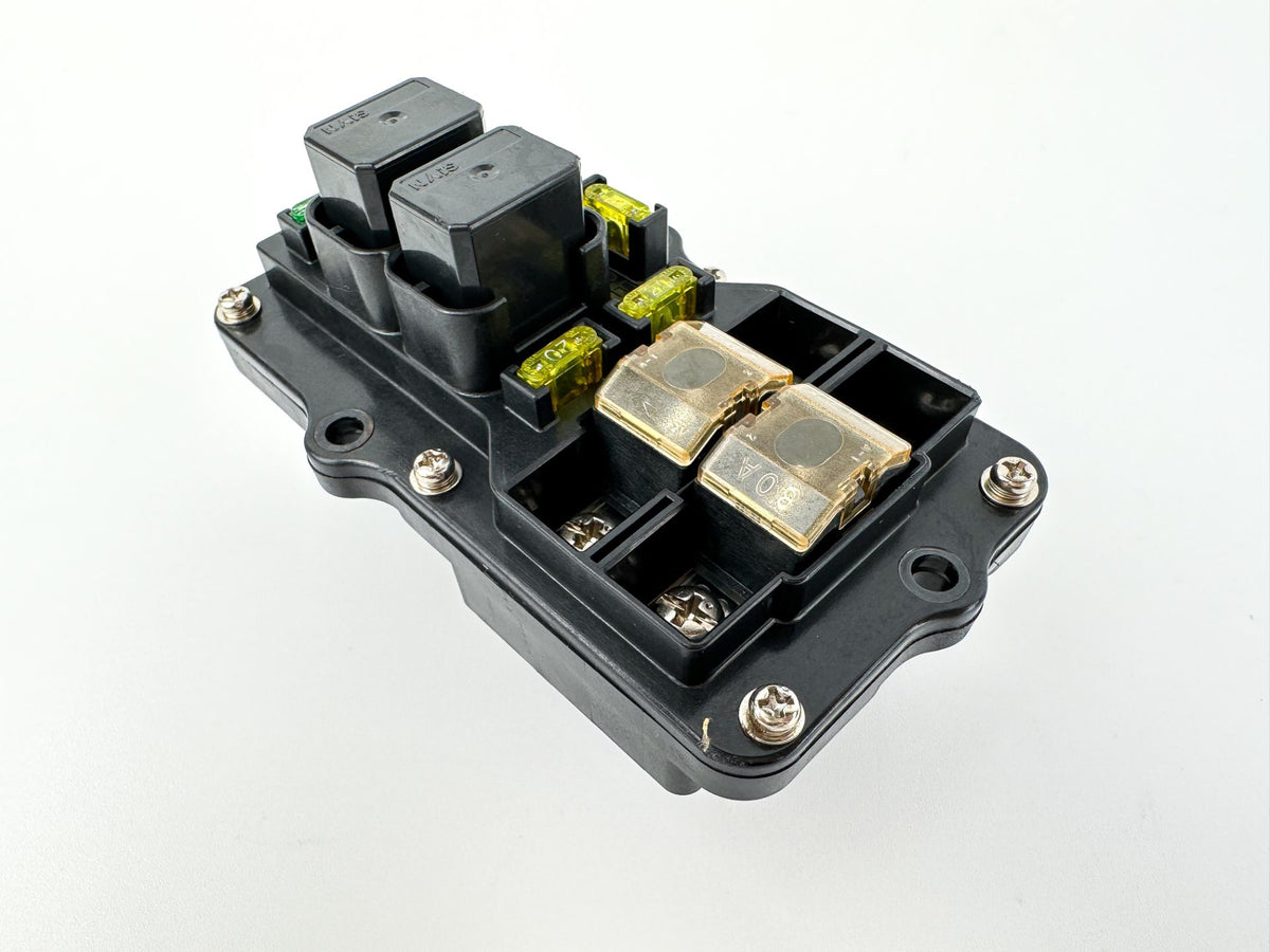 2002 Yamaha 200 HP 2 Stroke Outboard Fuse Box 68F-82170-01-00 OEM