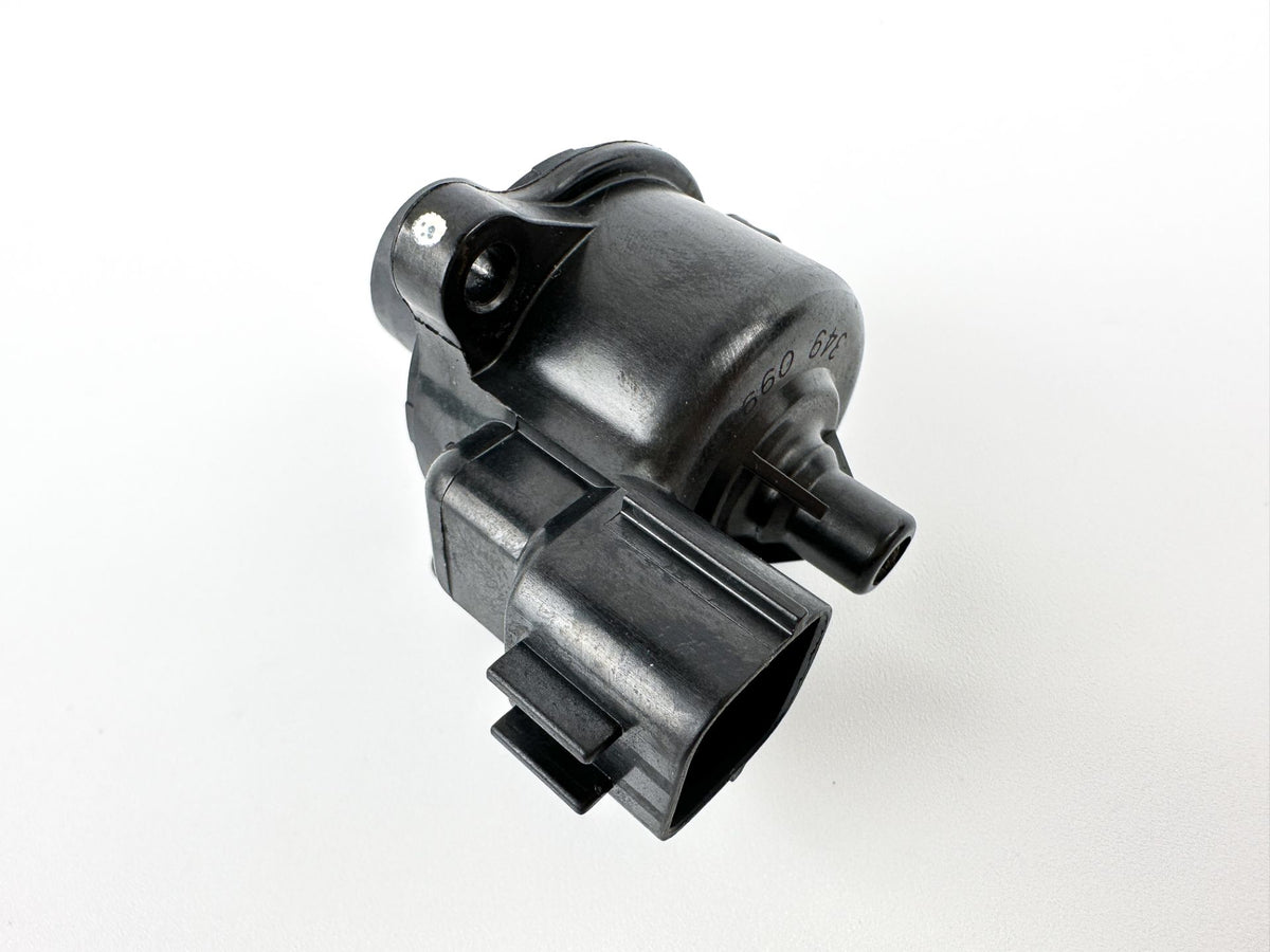 2004 Yamaha 225 HP 4 Stroke Outboard Idle Speed Control Valve ISC IAC 68V-1312A-00-00 OEM