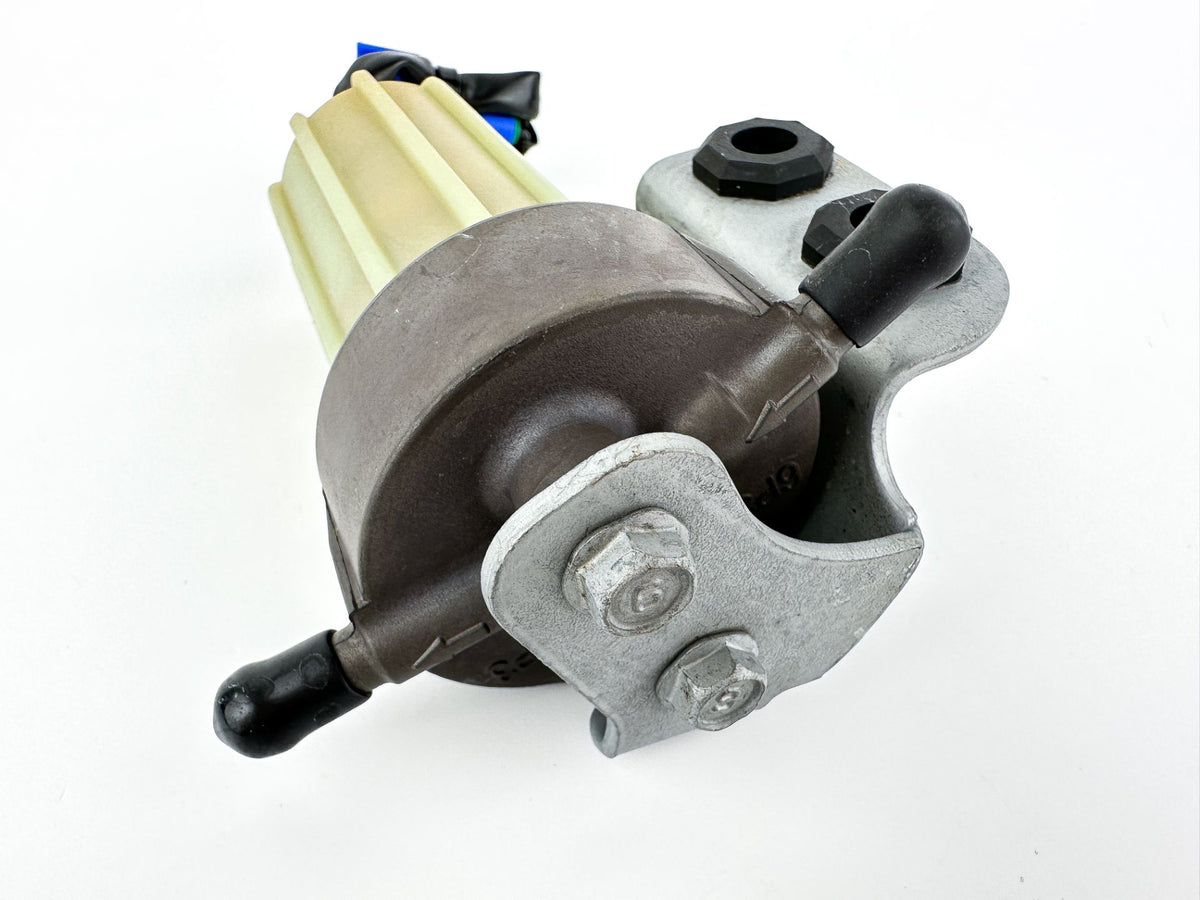 2014 Yamaha 200 HP 4 Stroke Outboard Fuel Filter Assembly 6P3-24560-03-00 OEM