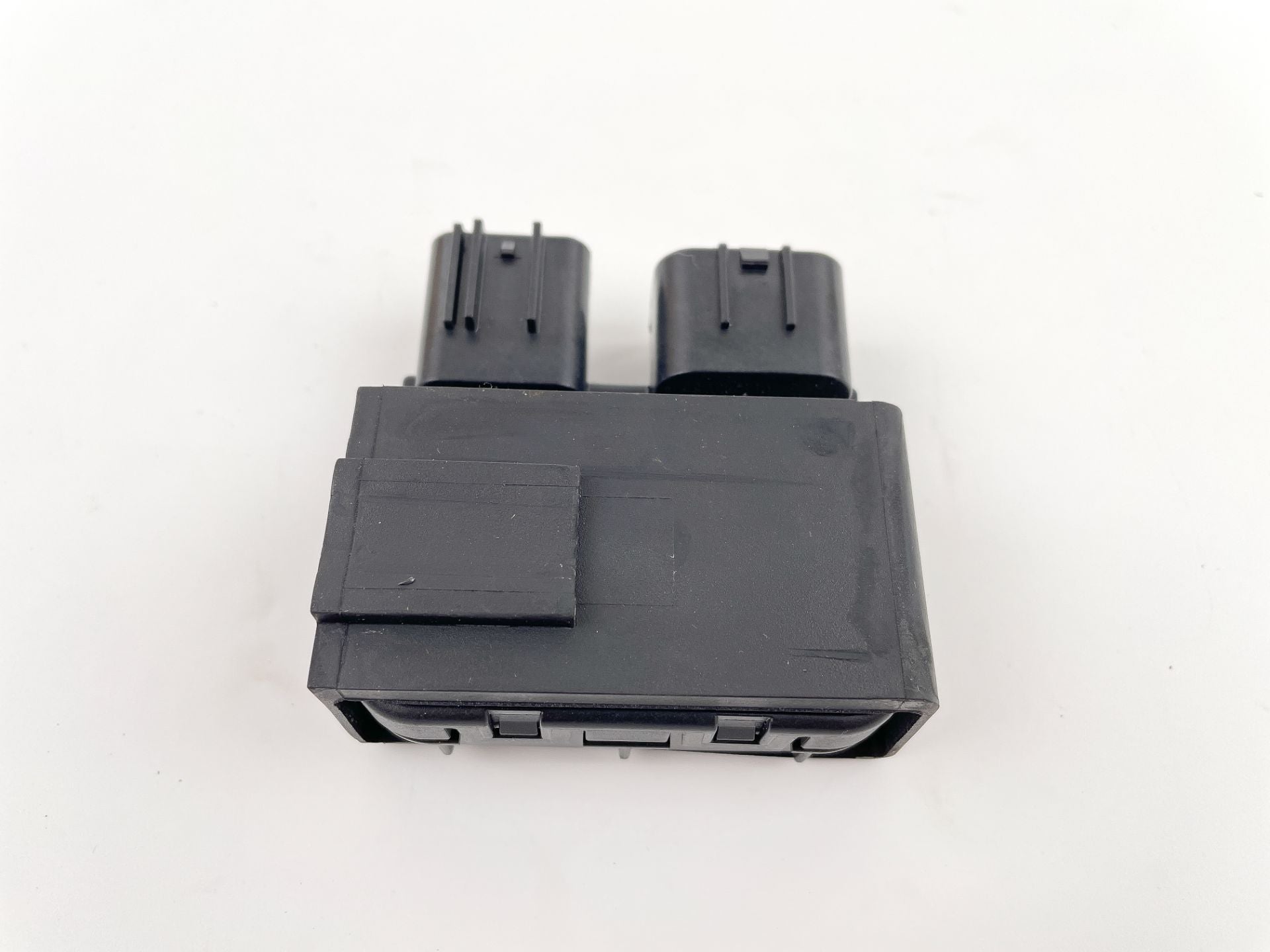 2019 Suzuki 90 HP 4 Stroke Outboard Trim Tilt Relay 38410-93J21 OEM