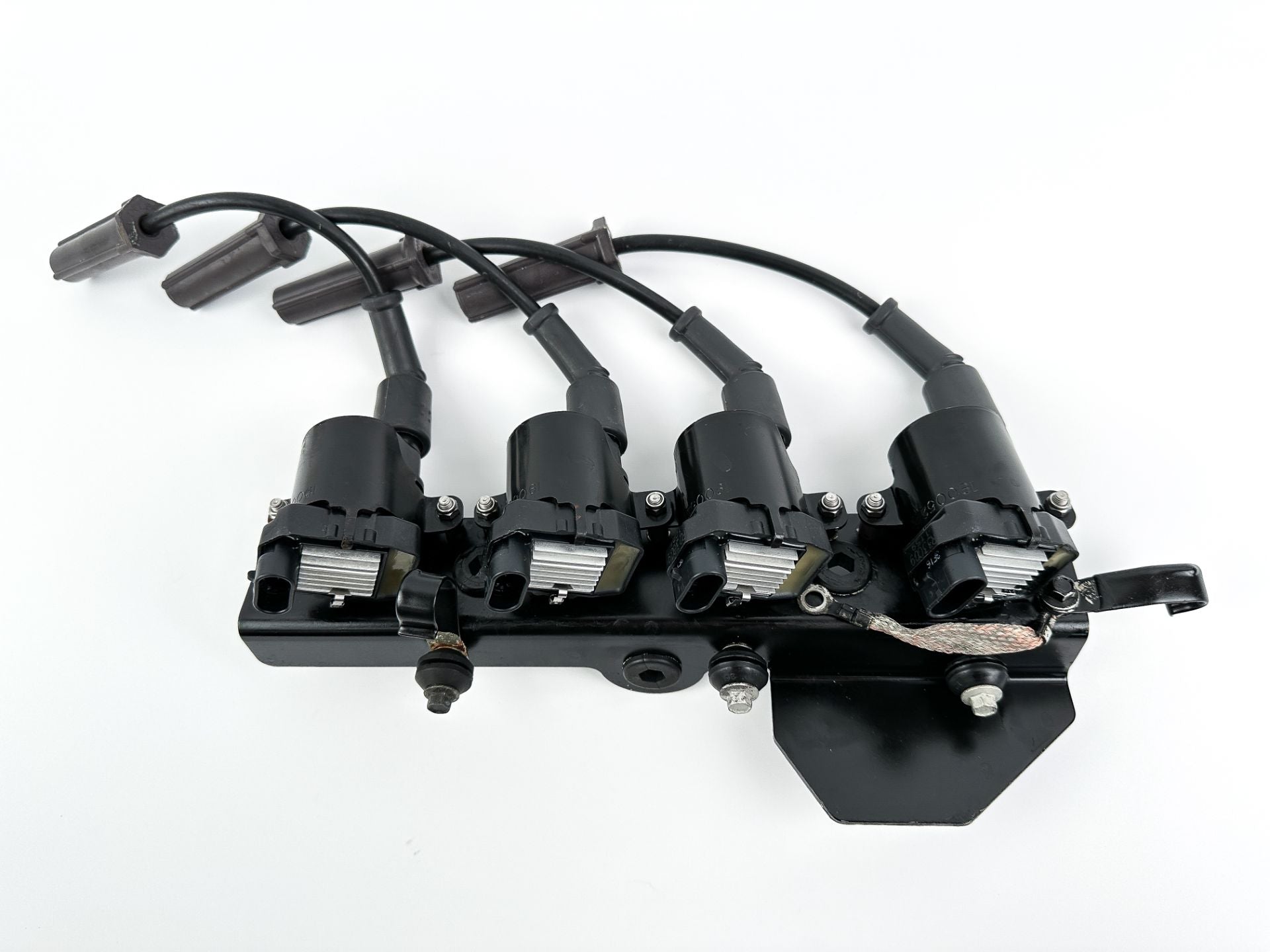 2004 Mercury 60 HP 4 Stroke Outboard Ignition Coil Set W/ Plate 8778031 OEM