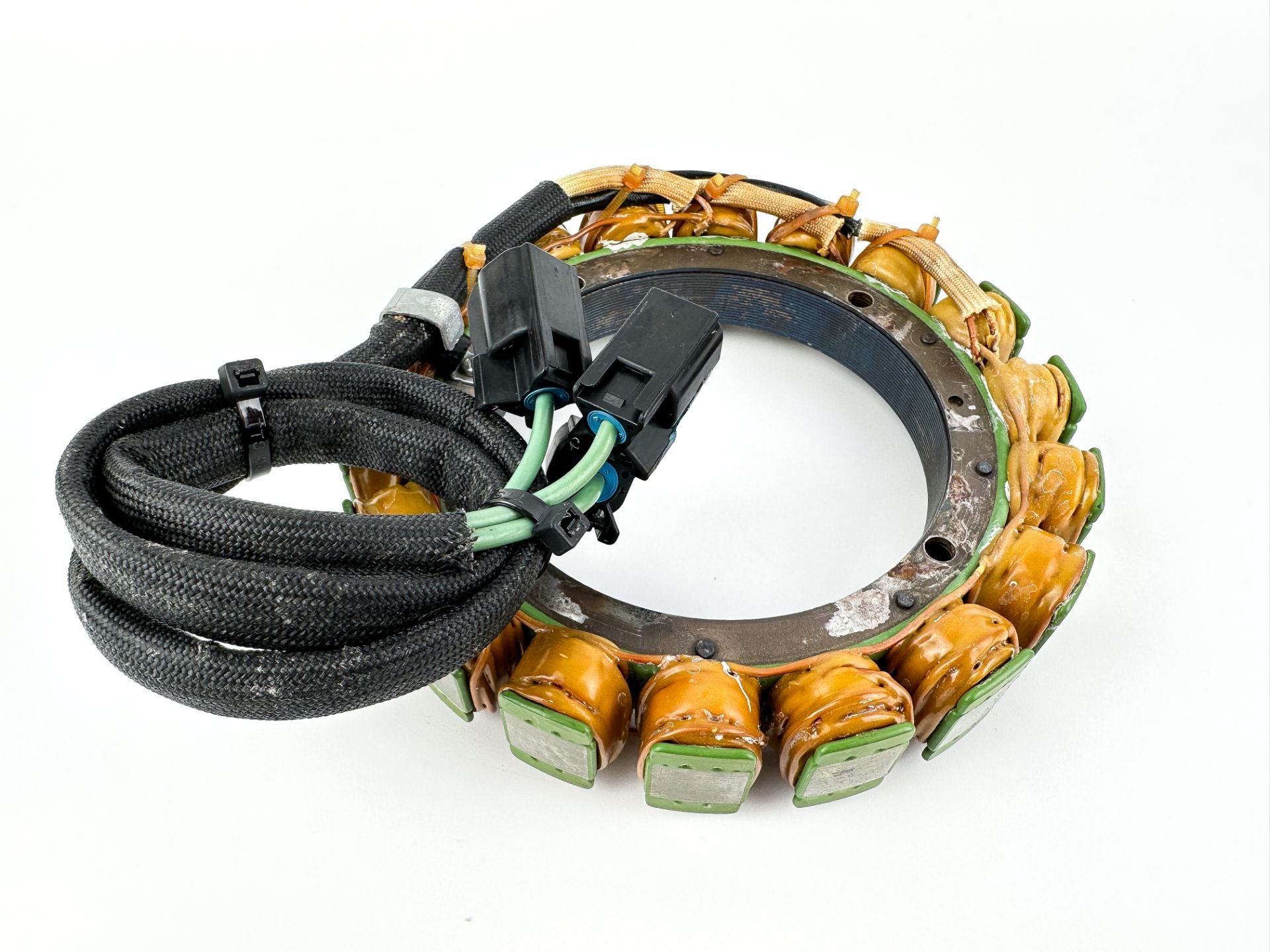 2007 Yamaha 250 HP 2 Stroke Outboard Stator Assembly 60V-81410-02-00 OEM