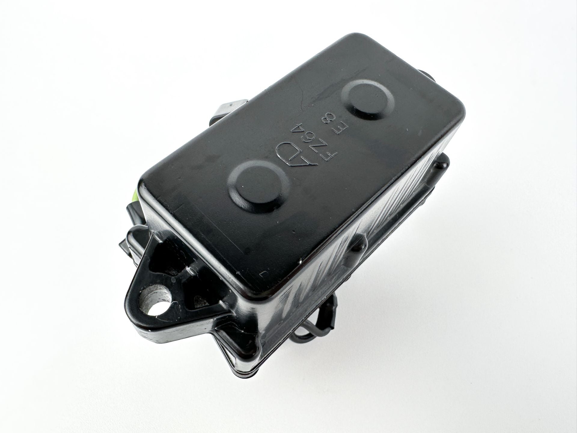 2009 Yamaha 225 HP 2 Stroke Outboard Trim Tilt Relay 60V-81950-00-00 OEM