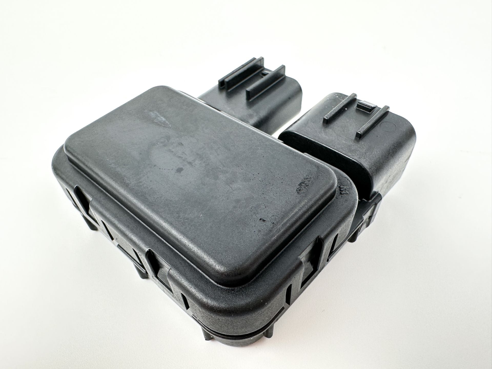 2023 Suzuki 175 HP 4 Stroke Outboard Trim Tilt Relay 38410-93J21 OEM