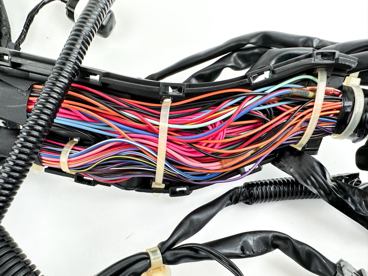 2017 Yamaha 350 HP 4 Stroke Outboard Engine Wire Harness 6AW-82590-31-00 OEM