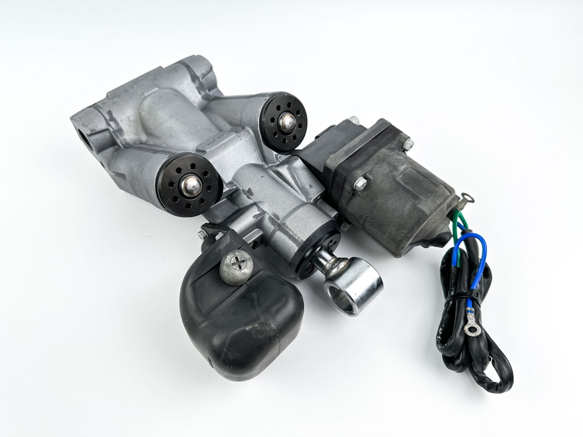 Yamaha F115 115HP 4 Stroke Power Trim Tilt Unit 68V-43800-13-00 - Good Condition