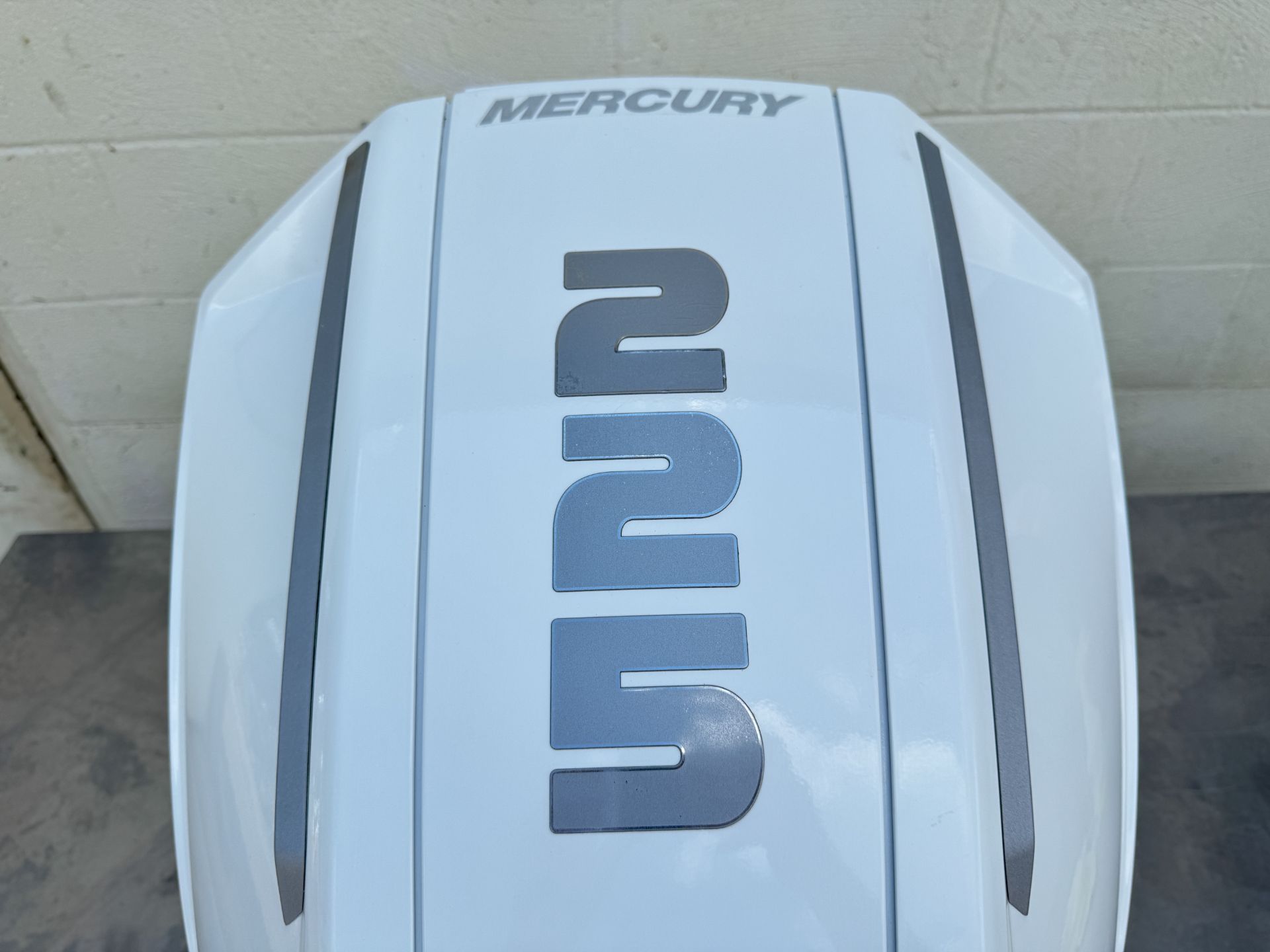 2020 Mercury 225HP V6 4 Stroke Outboard Top Cowling 8M0142180 OEM