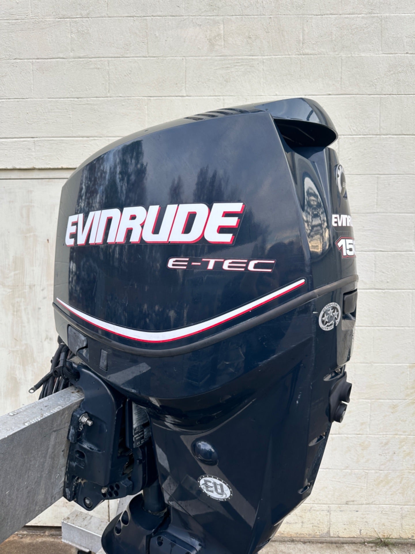 2013 Evinrude 150HP 2 Stroke Outboard Engine W/ 25" Shaft - 573 Hours