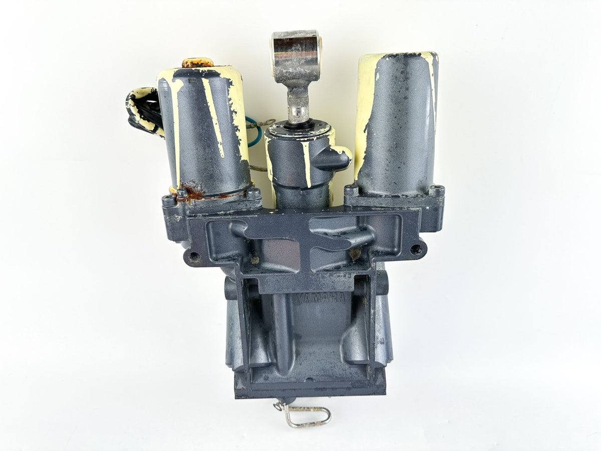 02-18 Yamaha 200 225 250 300 HP 4 Stroke Outboard Power Trim Tilt Unit