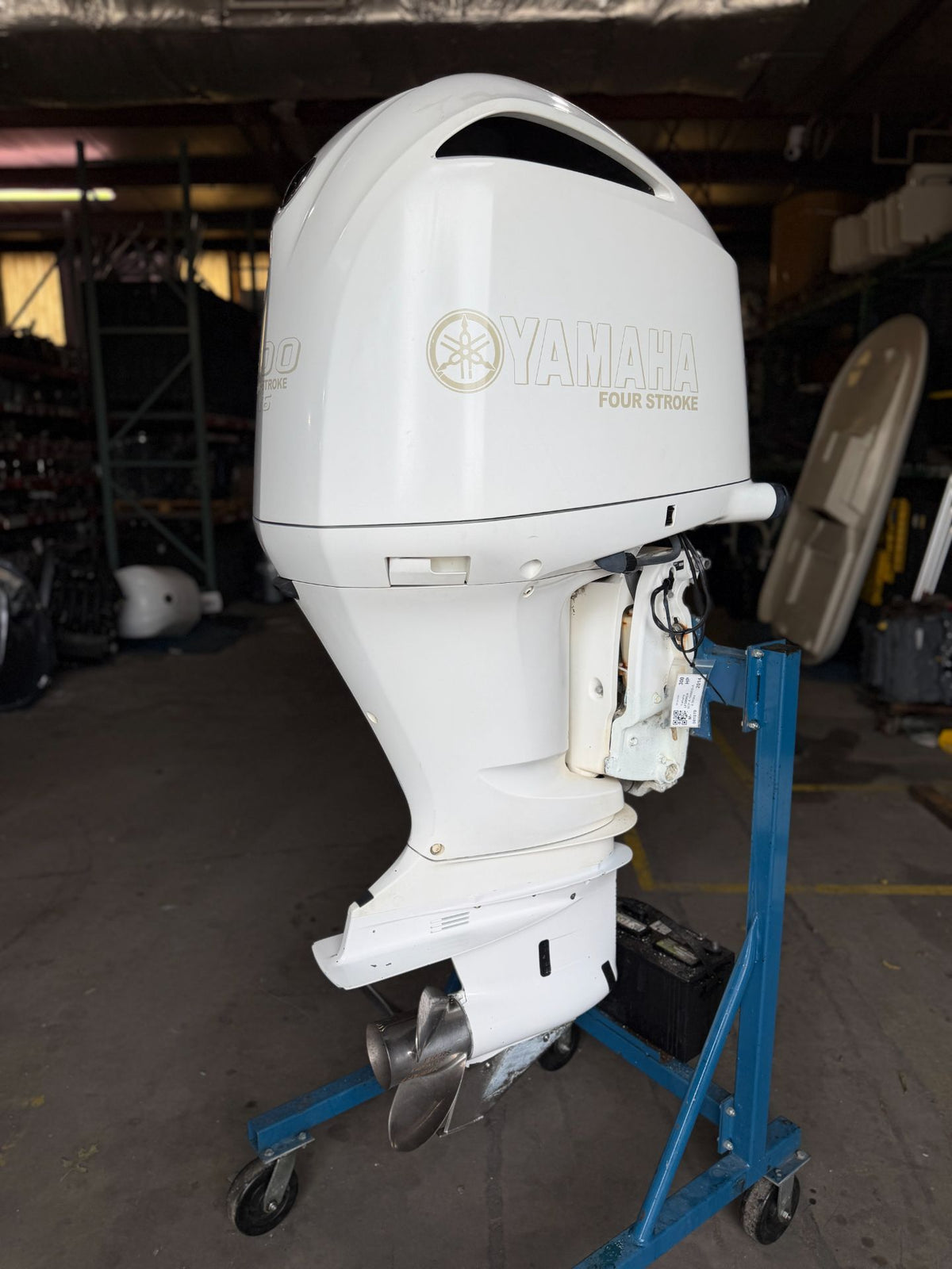 2014 Yamaha F300 300HP 4 Stroke Outboard Engine W/ 25" Shaft 1110 Hours