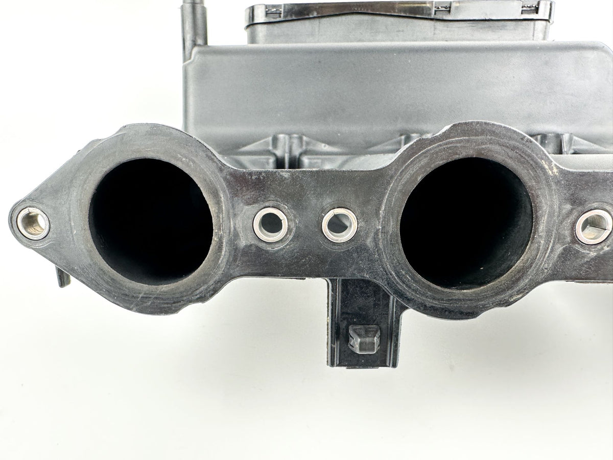 2001 Yamaha 80 HP 4 Stroke Outboard Intake Air Silencer Assembly 67F-14440-00-00 OEM