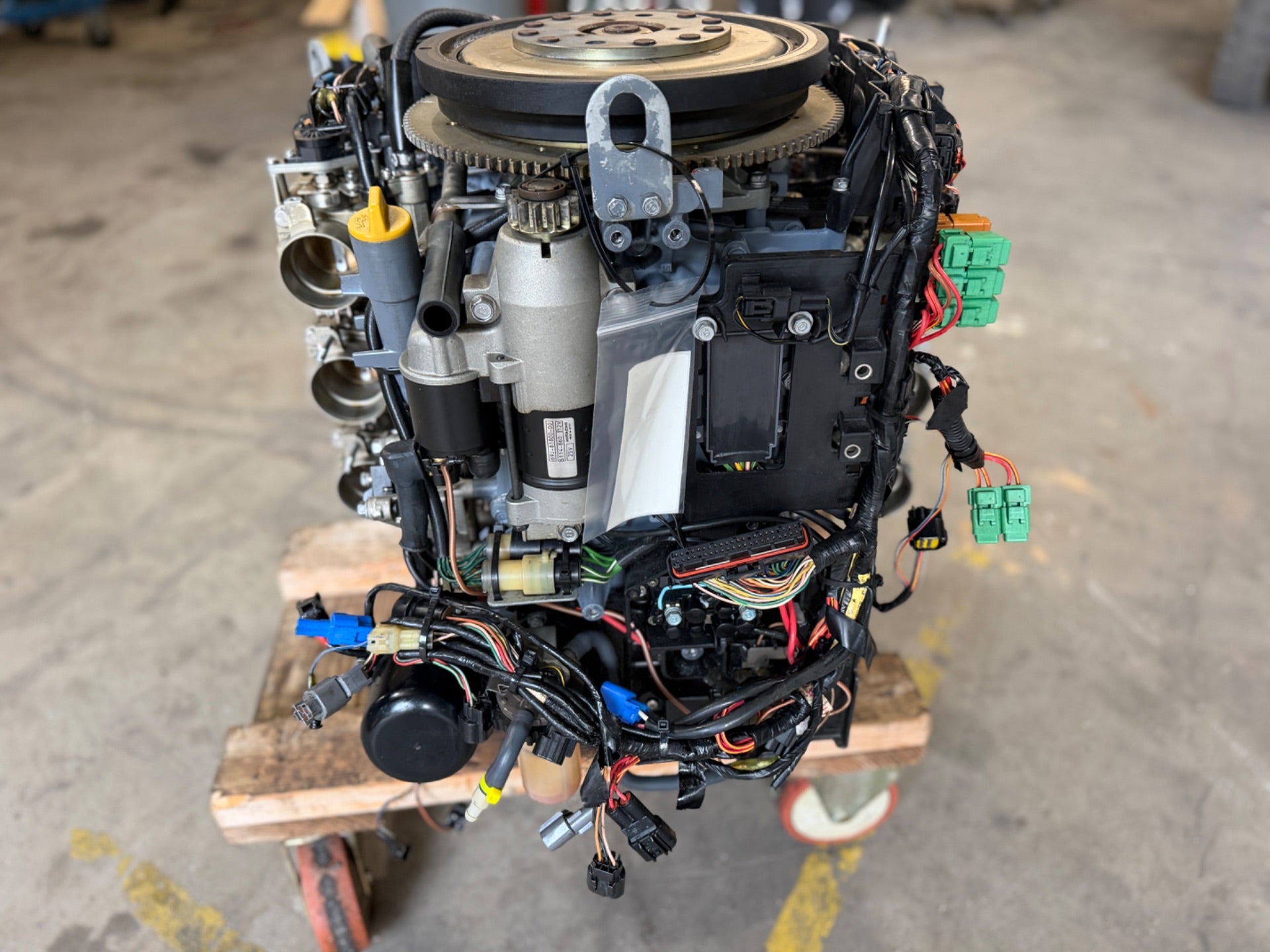 2003 Yamaha F225 225HP 3.3L 4 Stroke Outboard Powerhead  995 Hours