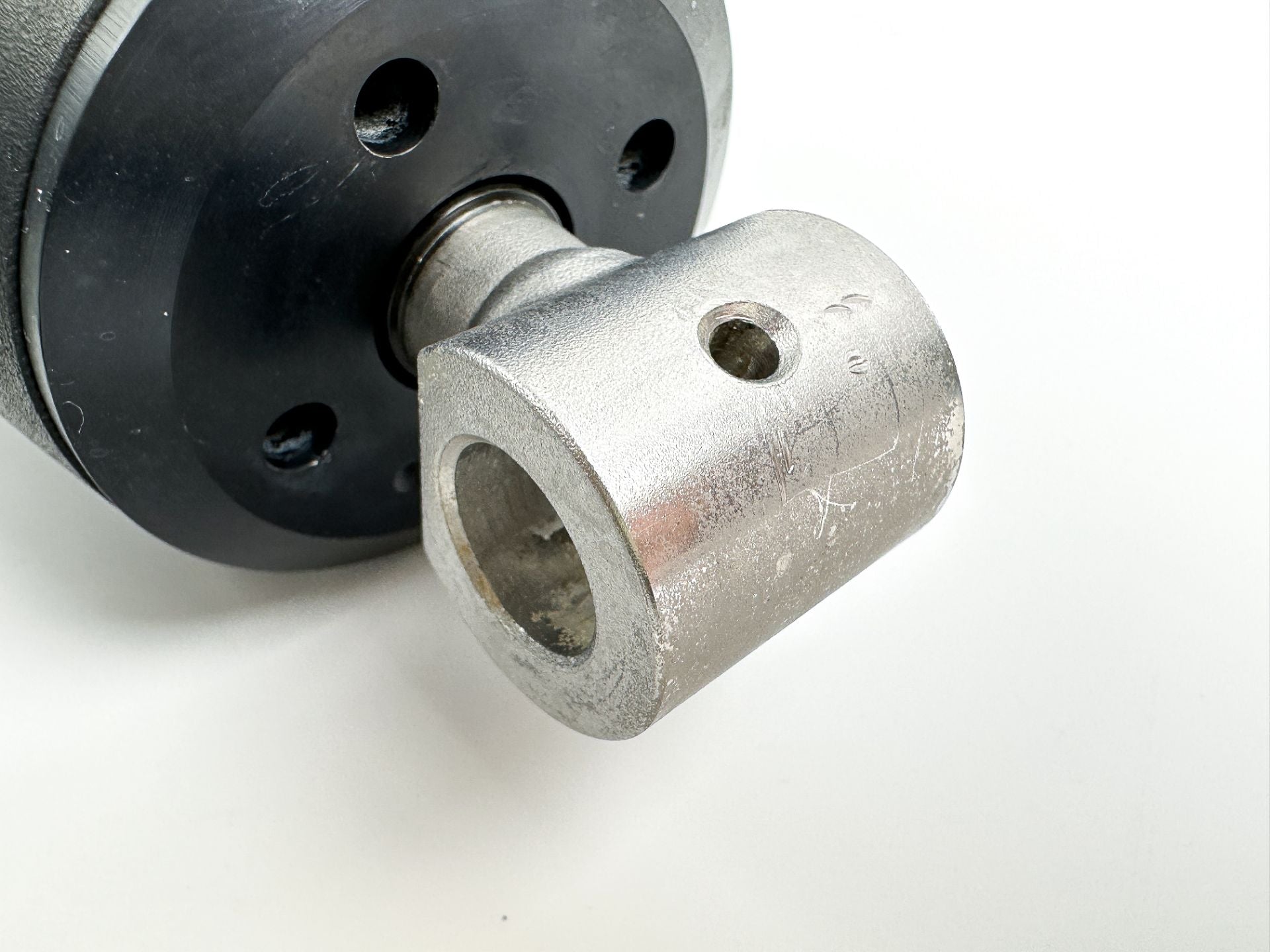 2008 Mercury 300 HP 4 Stroke Outboard Power Trim Tilt Unit 880658T01 OEM