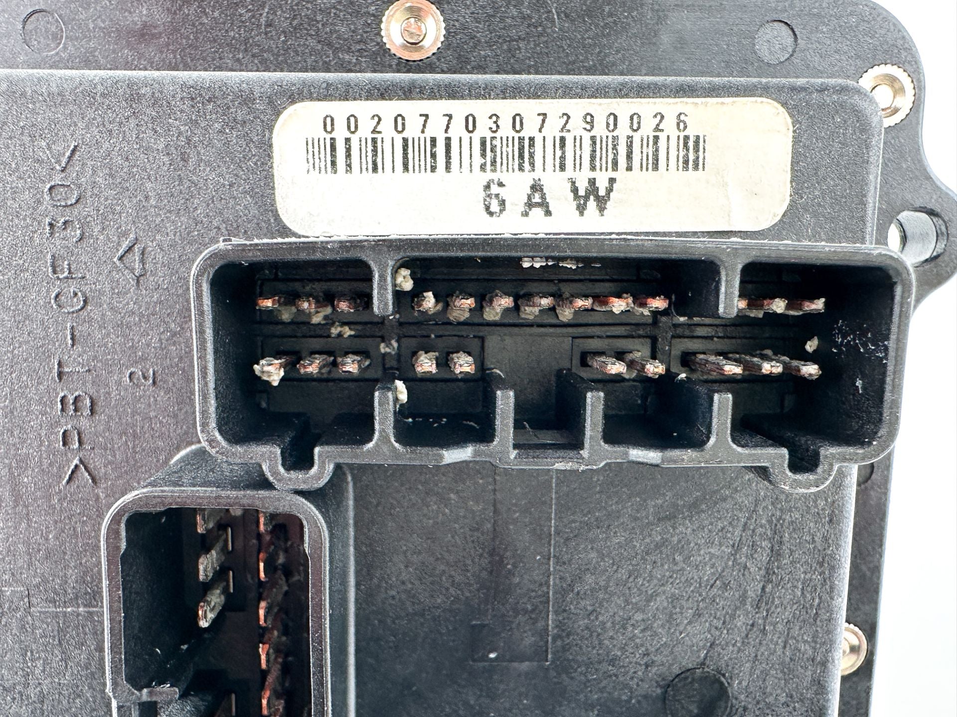 2013 Yamaha 350 HP 4 Stroke Outboard Fuse Box 6AW-82170-01-00 OEM