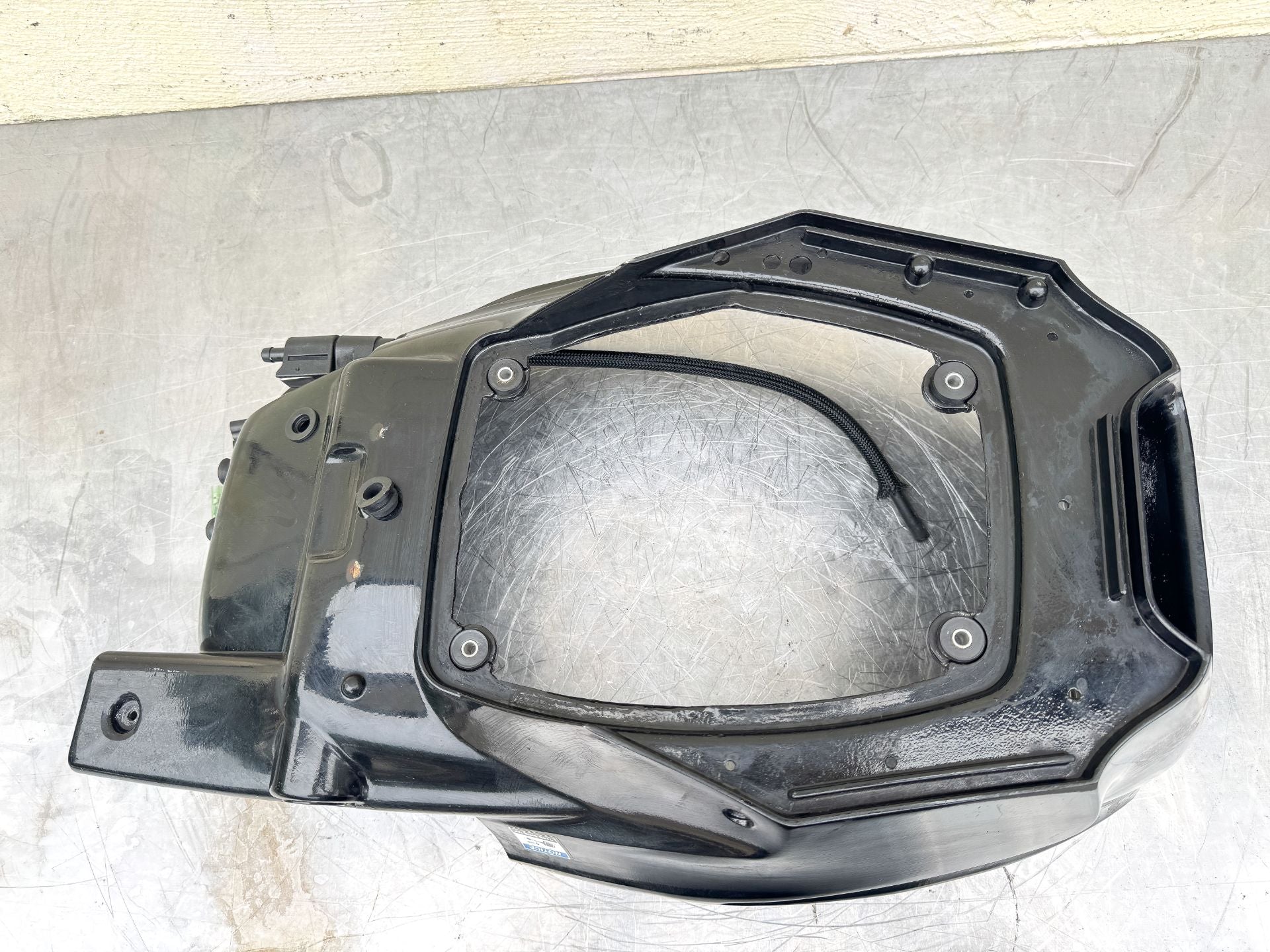 2013 Mercury 25 HP 4 Stroke Outboard Bottom Cowling Pan 896113T OEM
