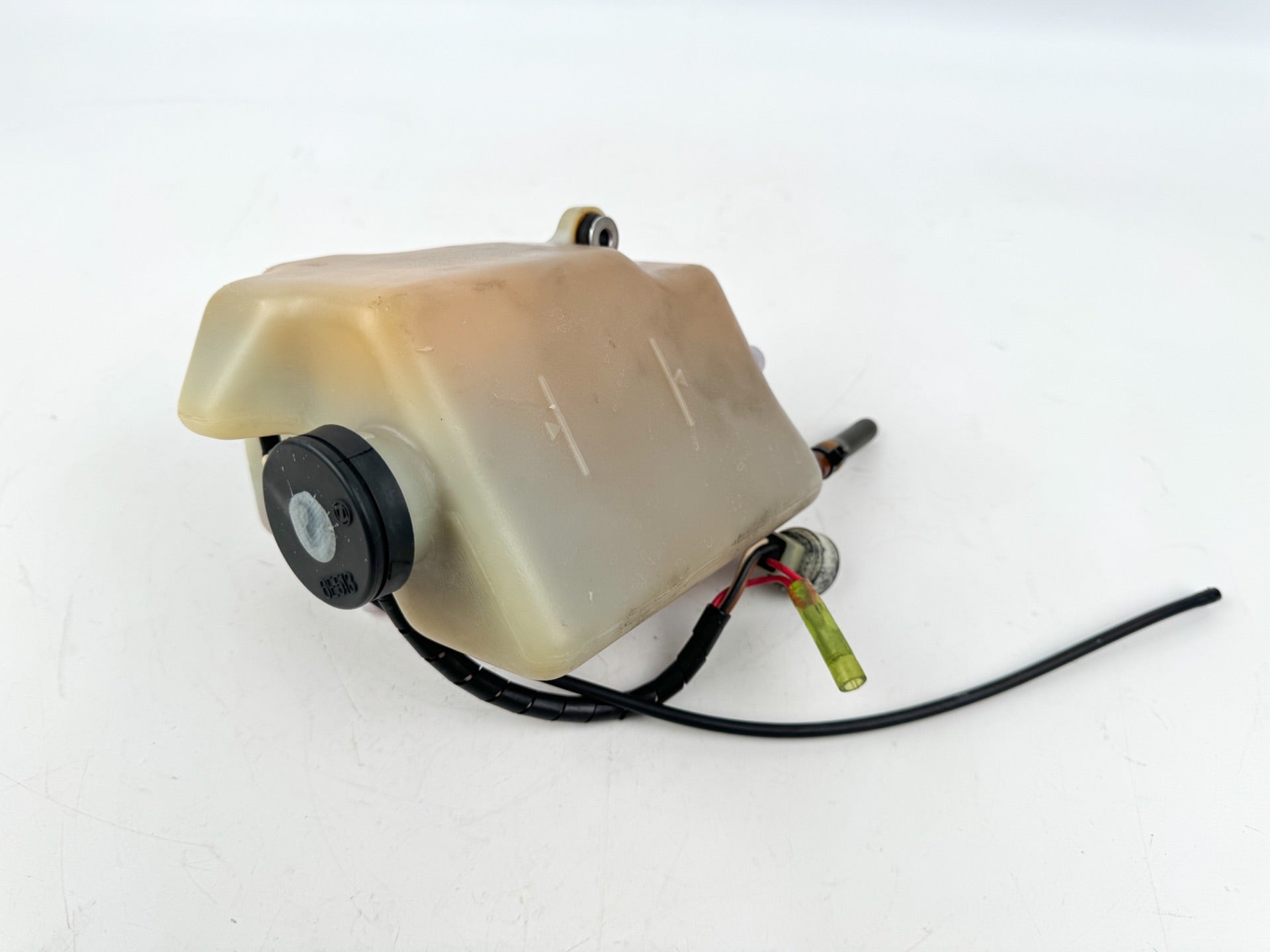 1989 Yamaha 130 HP 2 Stroke Outboard Oil Tank 6E5-21750-04-00 OEM