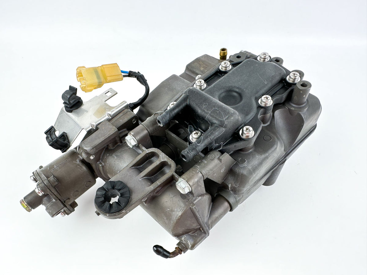 2004 Honda 135 HP 4 Stroke Outboard Vapor Separator Tank VST 16730-ZY6-023 OEM