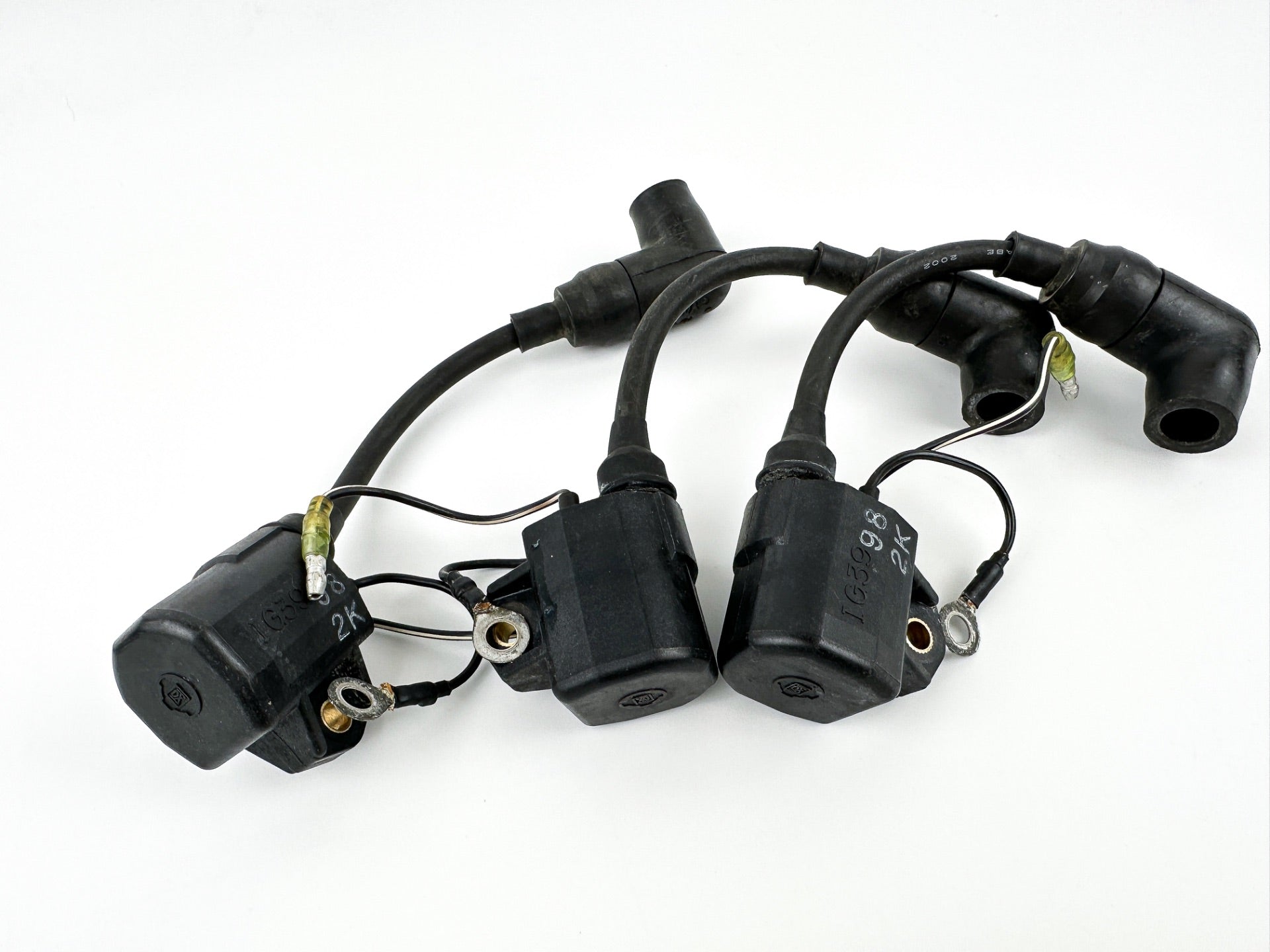 2003 Yamaha 70 HP 2 Stroke Outboard Ignition Coil Set 697-85570-00-00 OEM