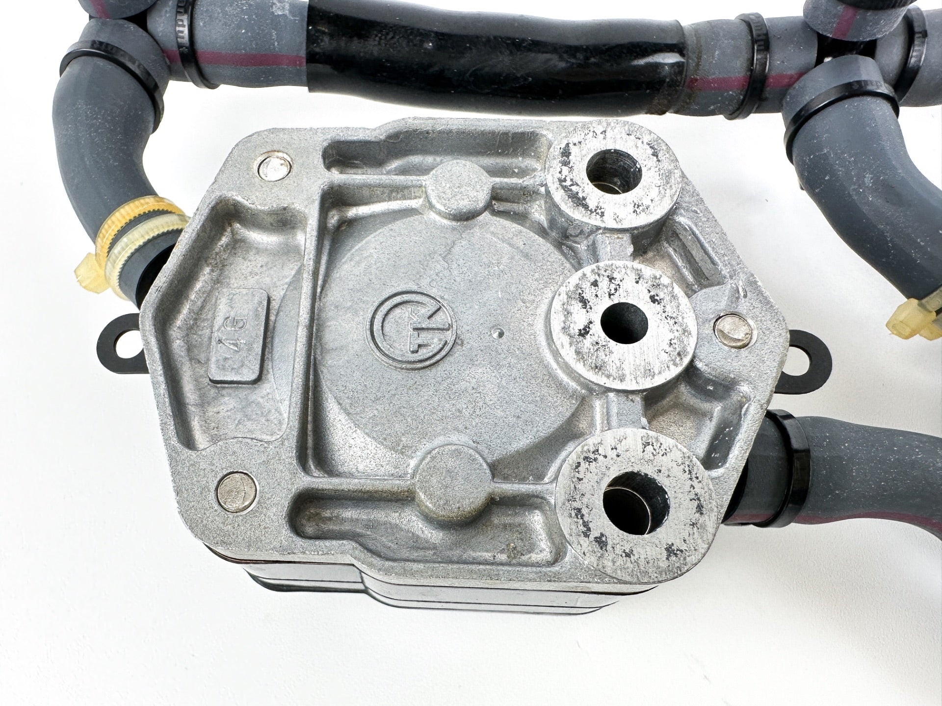 2005 Yamaha 150 HP 2 Stroke Outboard Fuel Pump 6E5-24410-03-00 OEM