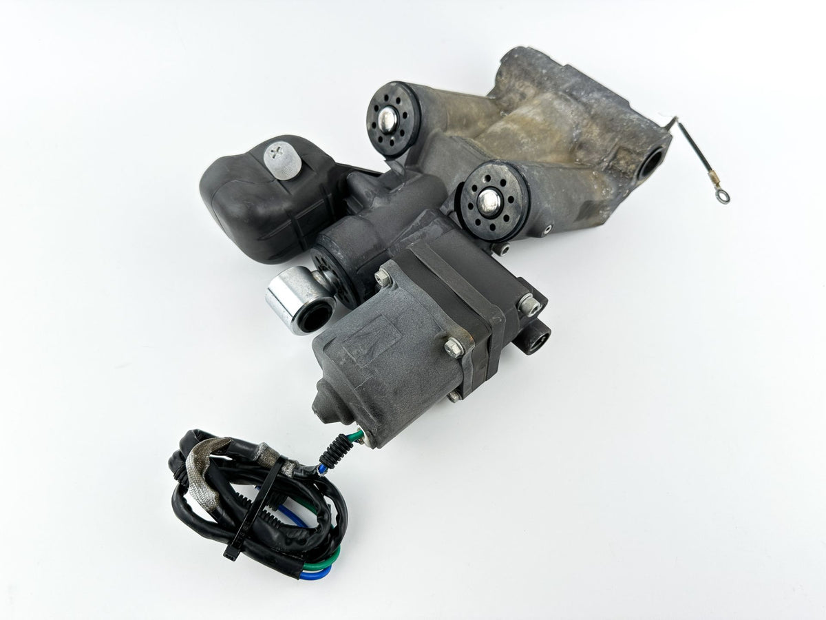 2002 + Honda 90 115 130 135 150 200 225 HP Outboard Power Trim Tilt Unit