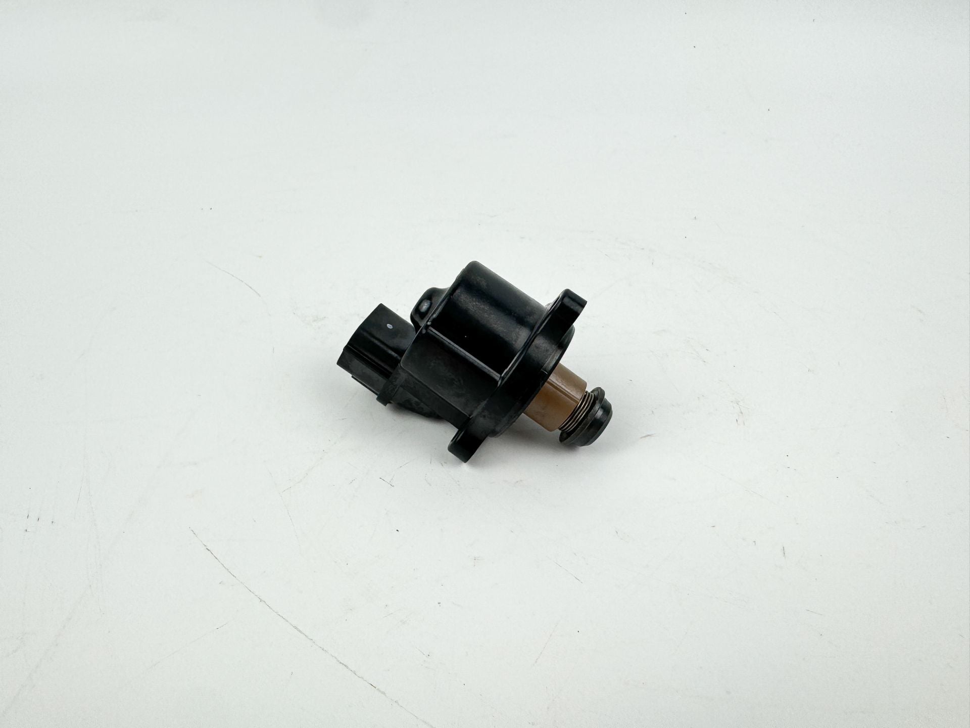 2007 Suzuki 250 HP 4 Stroke Outboard IAC Idle Air Control Valve 18137-52D00 OEM