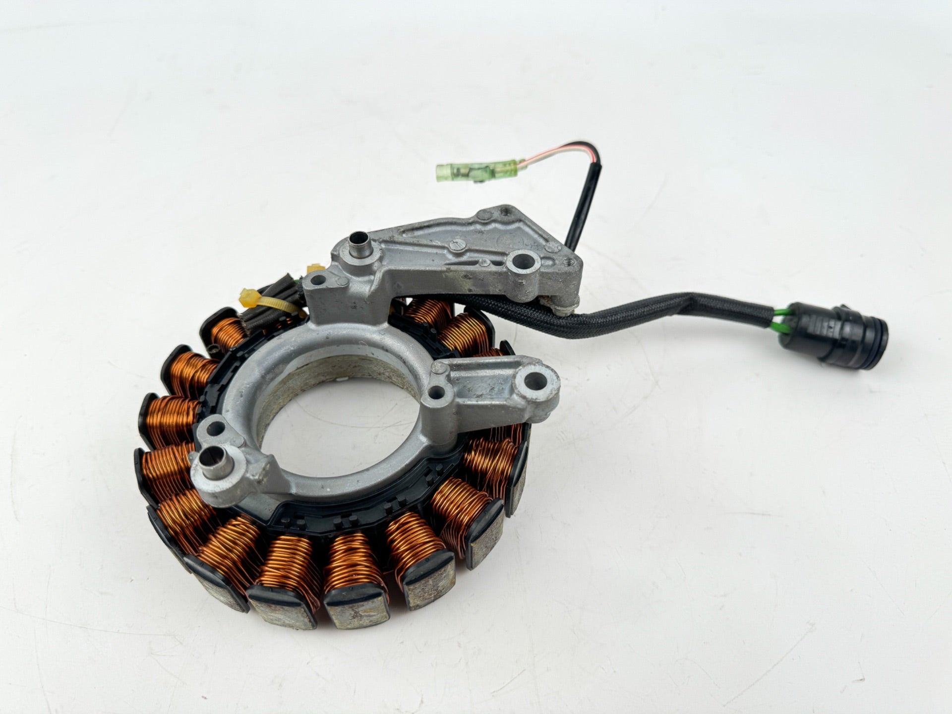 2014 Yamaha 40 HP 4 Stroke Outboard Coil Pulser Base Stator Assembly 6BG-81410-00-00 OEM