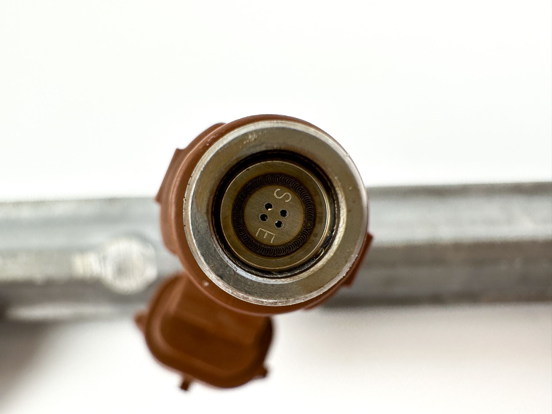 2016 Suzuki 175 HP 4 Stroke Outboard Fuel Injector Set W/ Rail 15710-96J00 Tested