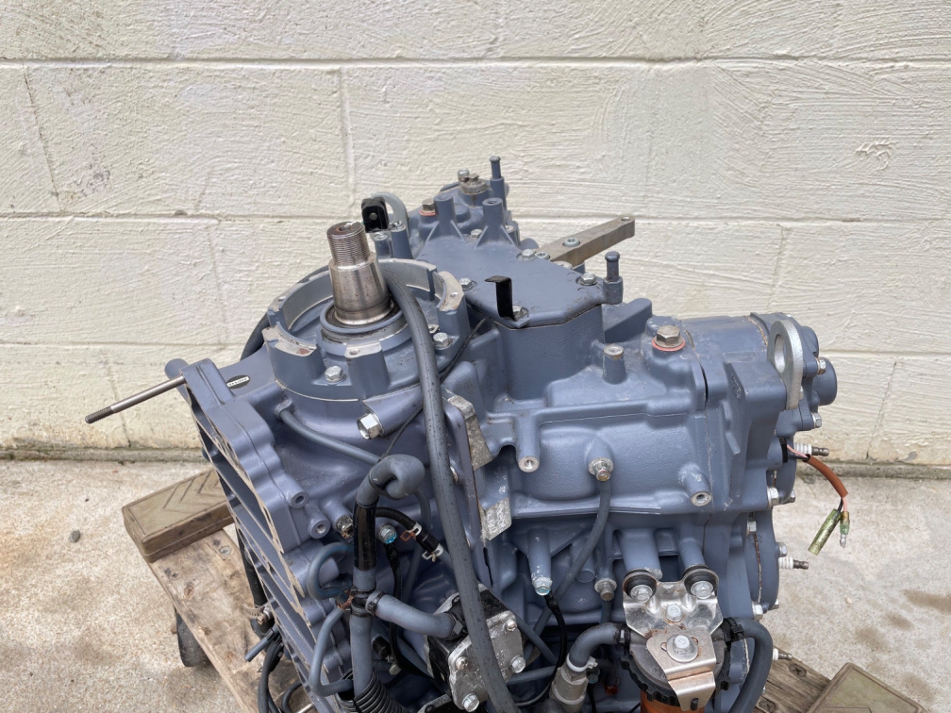 2001 Yamaha 225HP OX66 2 Stroke Outboard Powerhead Crankcase Assembly 