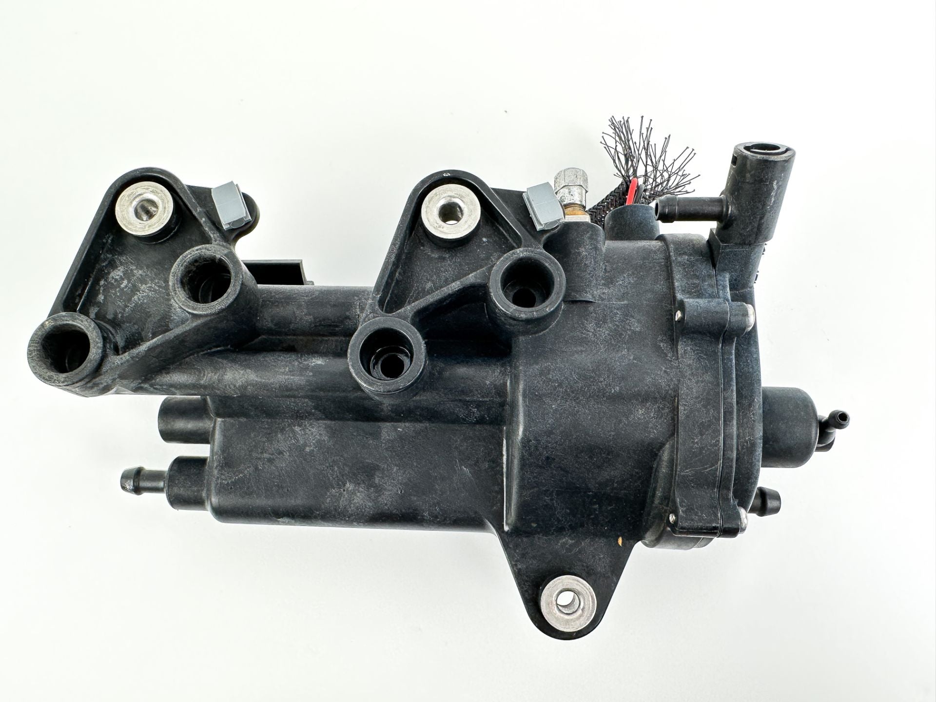 2013 Evinrude 30 HP 2 Stroke Outboard Vapor Separator Tank VST 5007896 OEM