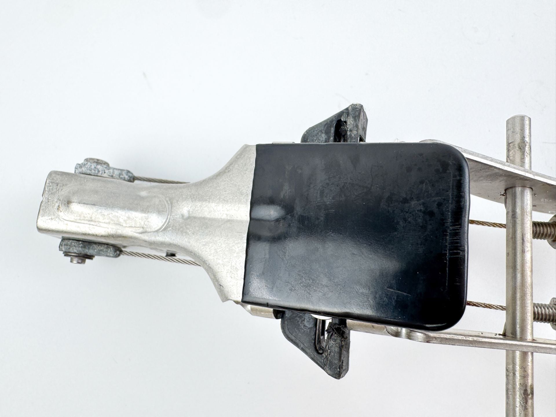 2014 Mercury 300 HP 4 Stroke Outboard Side Cowling Latch 888974A02 OEM