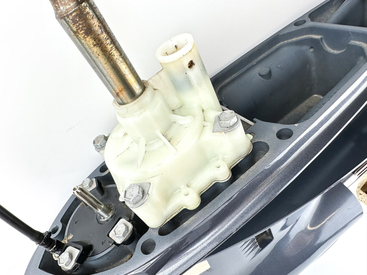 2000-2015 Yamaha 115HP 4 Stroke Outboard 20" Lower Unit New Take Off